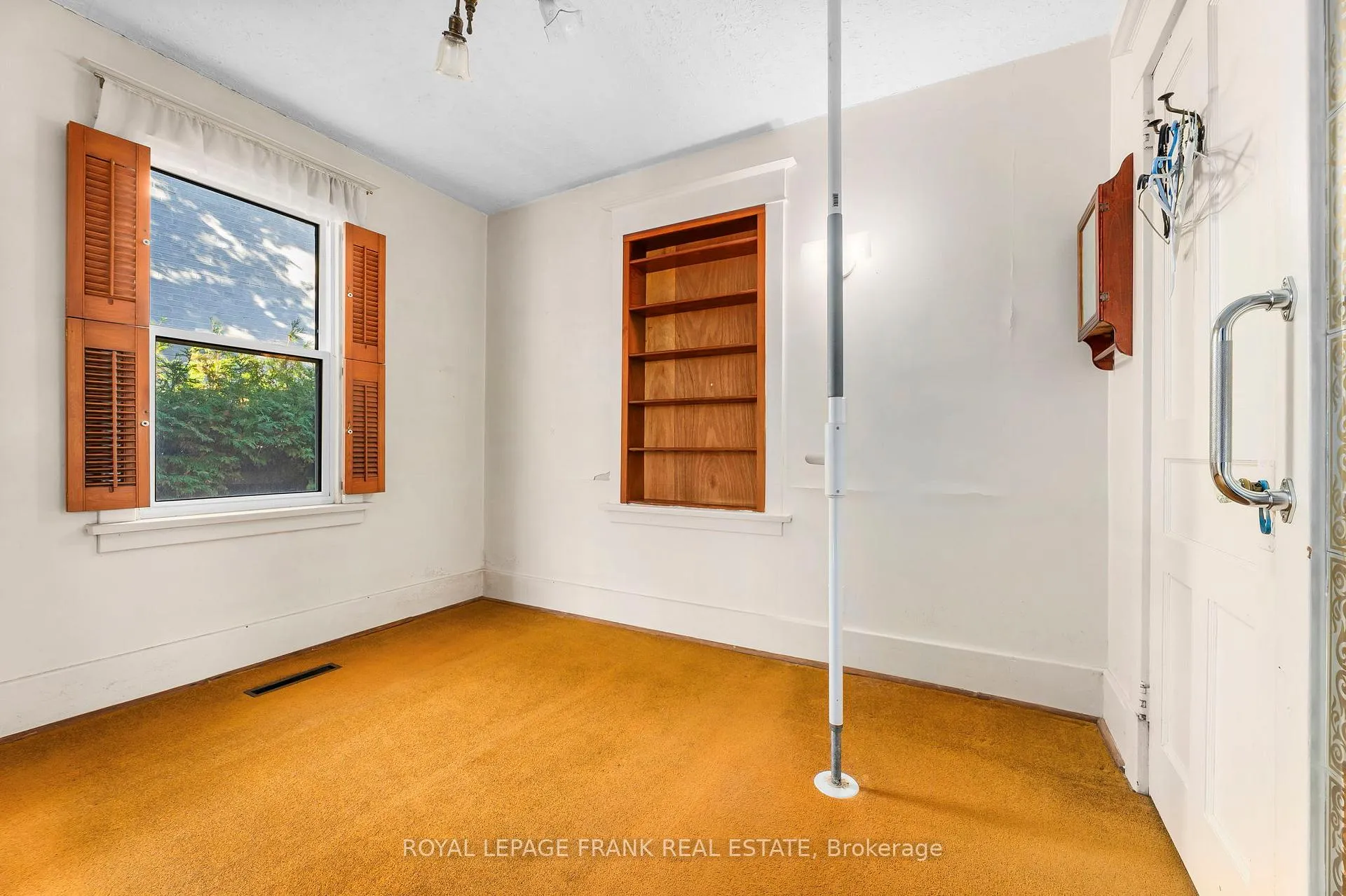 Photo 22 of 1627 Dufferin Street, Whitby, Port Whitby — HOMEH