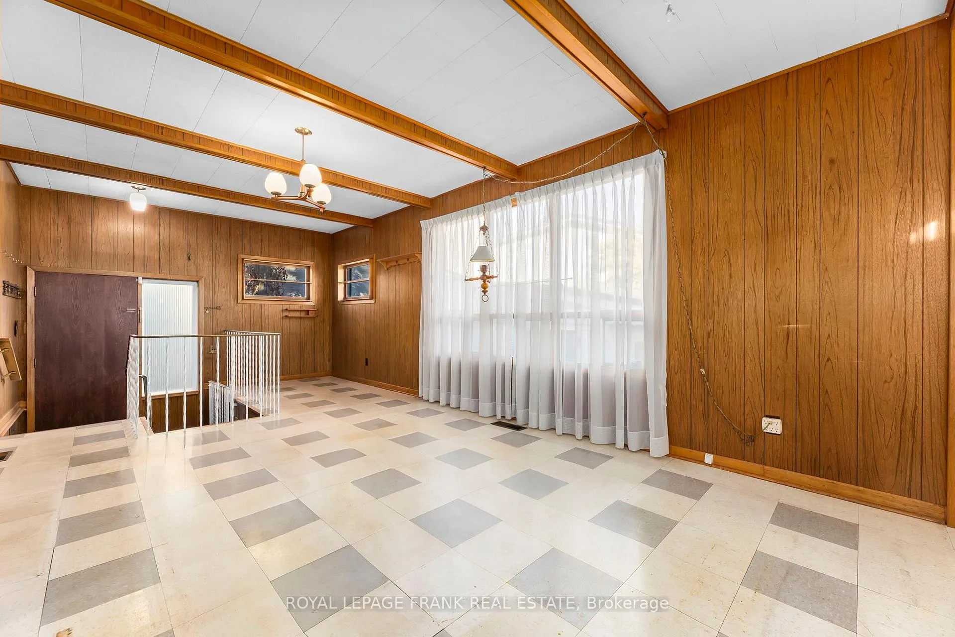 Photo 29 of 1627 Dufferin Street, Whitby, Port Whitby — HOMEH