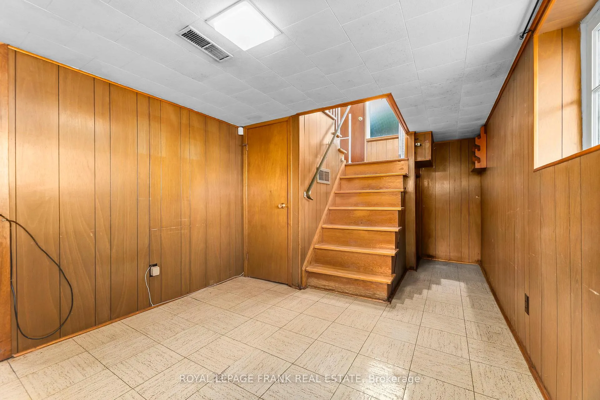 Photo 40 of 1627 Dufferin Street, Whitby, Port Whitby — HOMEH