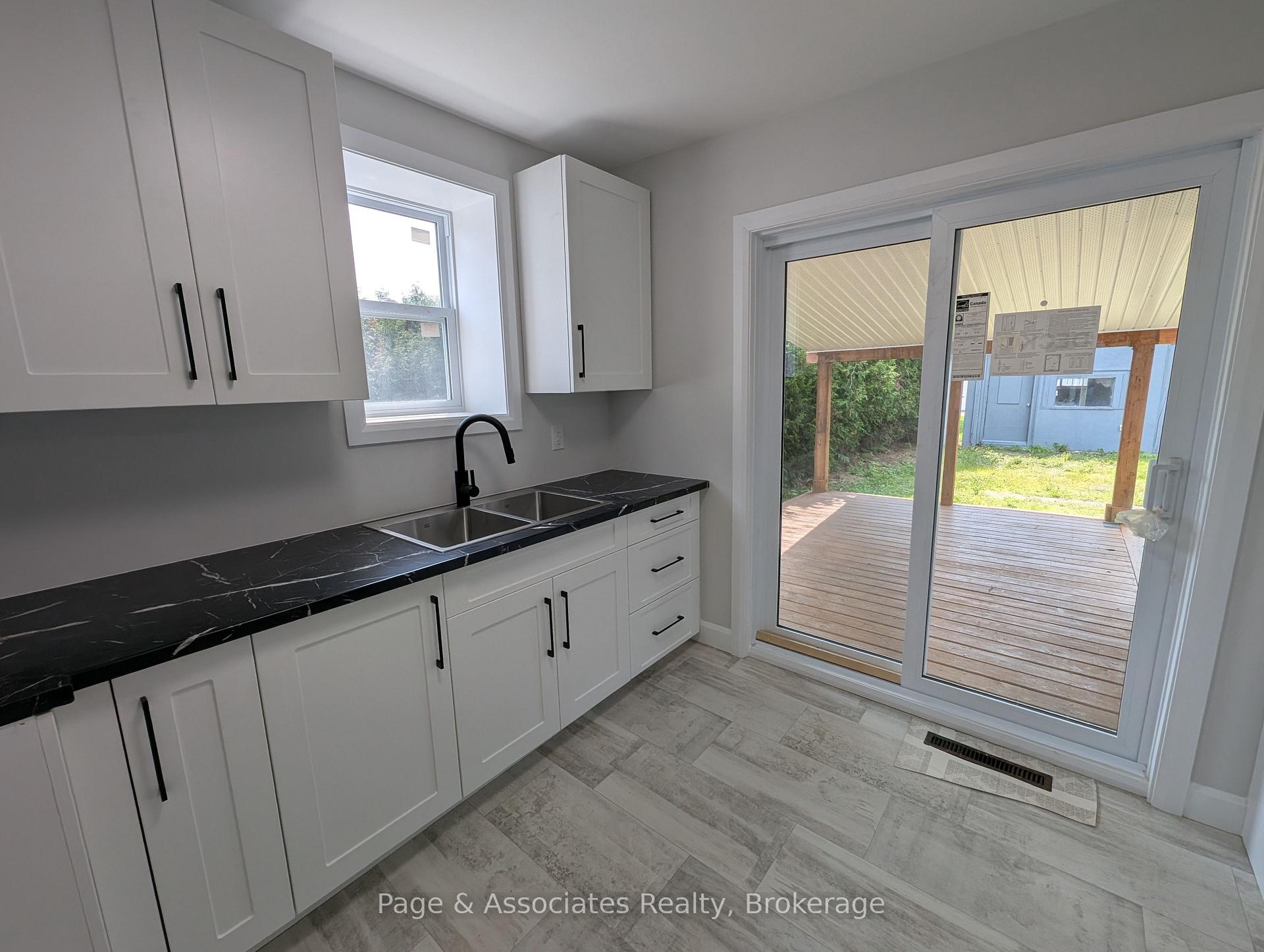 Photo 11 of 203 Toronto Street, West Nipissing, Sturgeon Falls — HOMEH