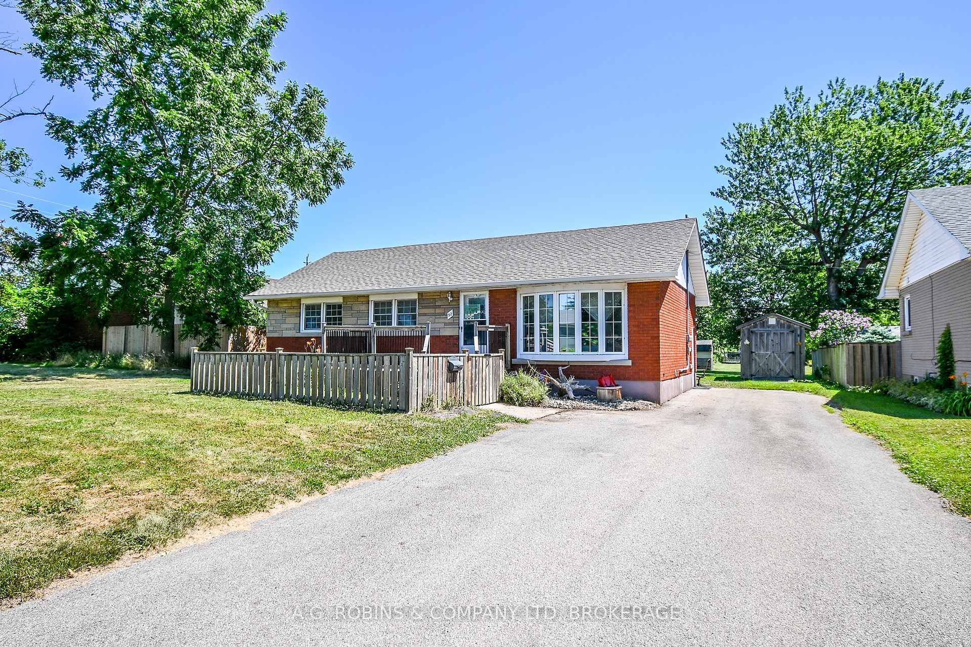 Photo 1 of 92 Diffin Drive, Welland, Prince Charles — HOMEH