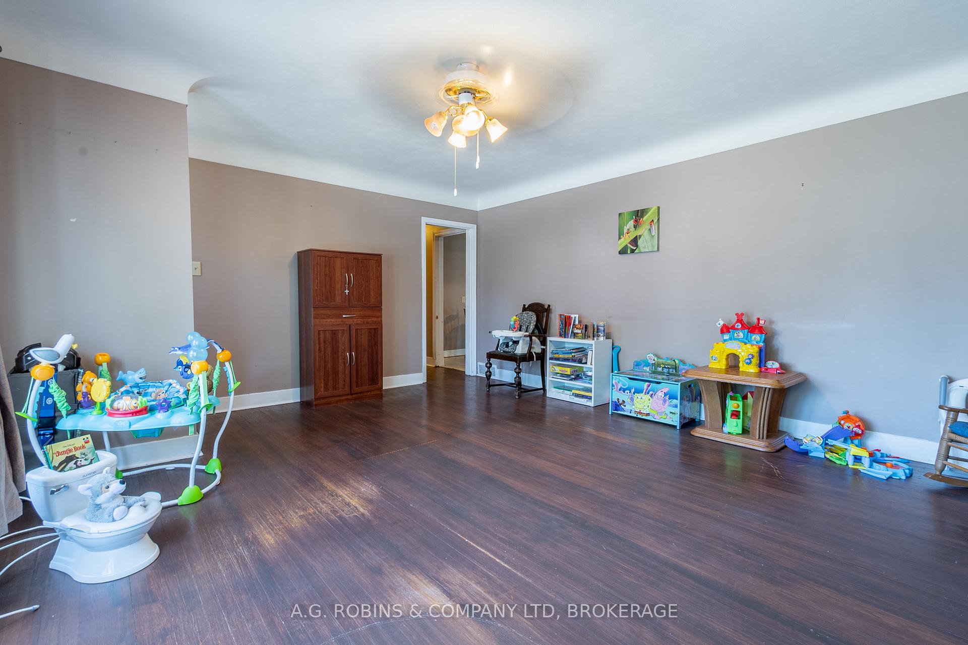 Photo 7 of 92 Diffin Drive, Welland, Prince Charles — HOMEH
