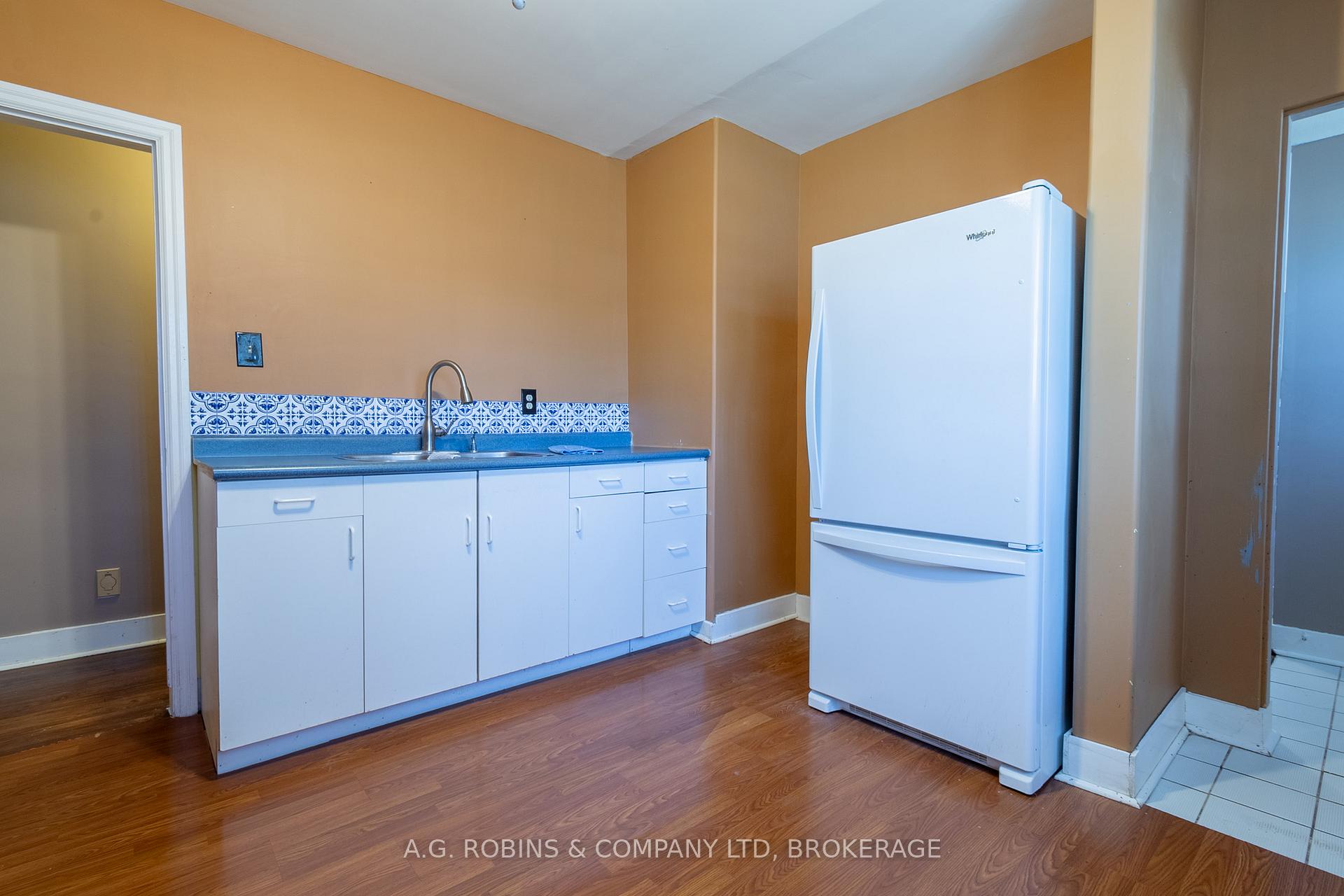 Photo 10 of 92 Diffin Drive, Welland, Prince Charles — HOMEH