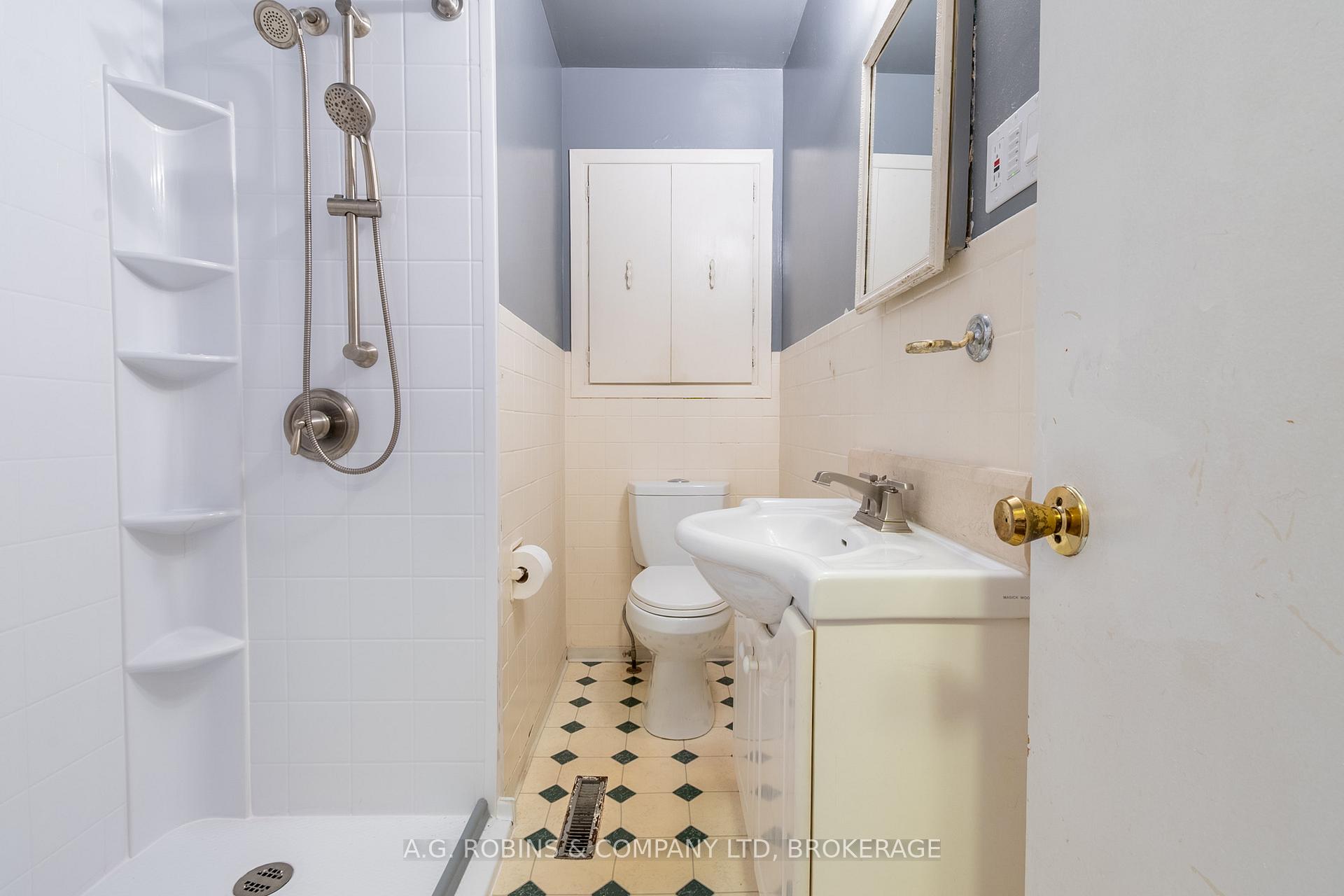 Photo 16 of 92 Diffin Drive, Welland, Prince Charles — HOMEH