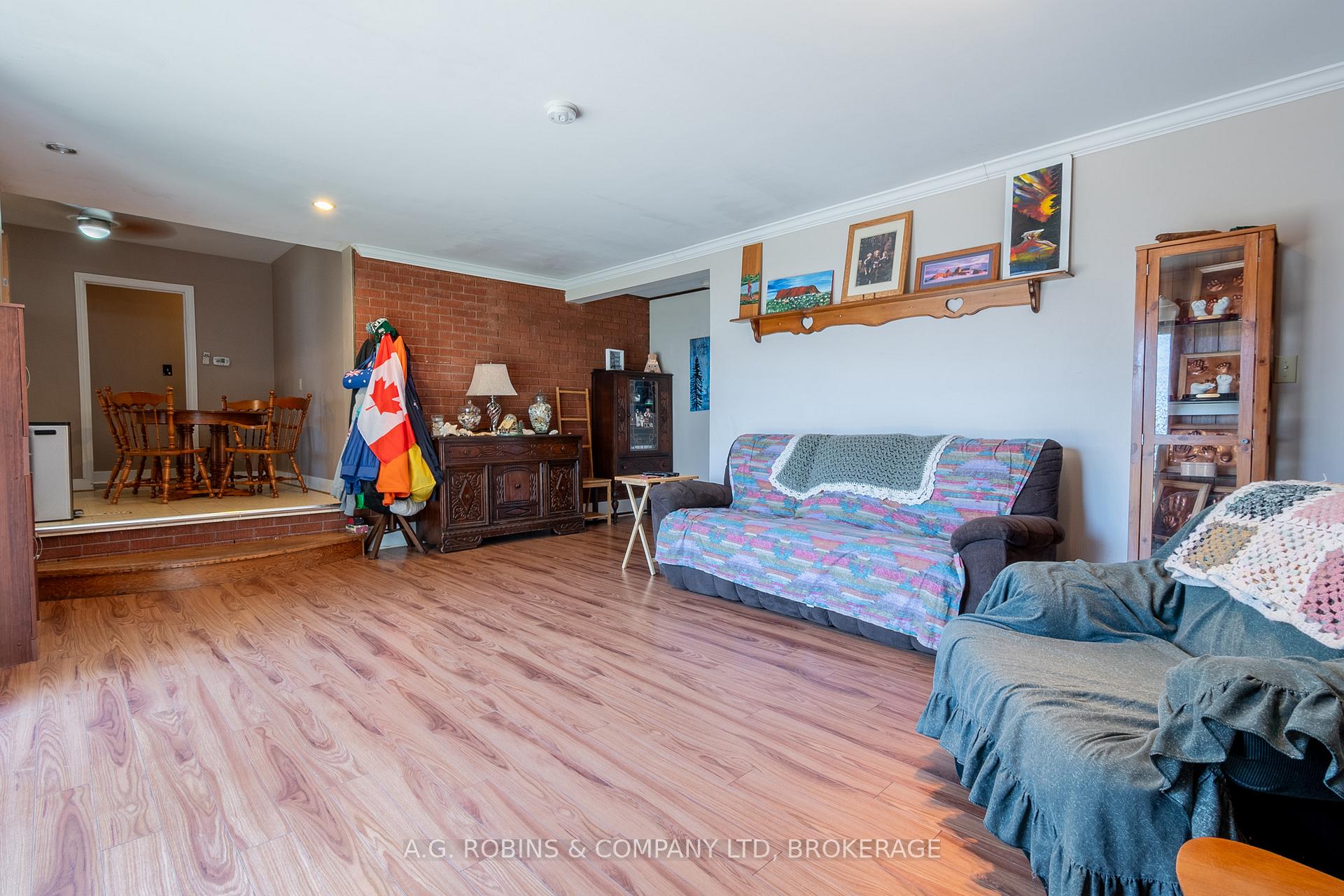 Photo 24 of 92 Diffin Drive, Welland, Prince Charles — HOMEH