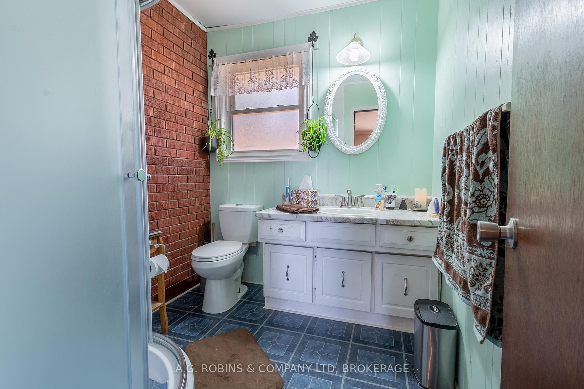 Photo 27 of 92 Diffin Drive, Welland, Prince Charles — HOMEH