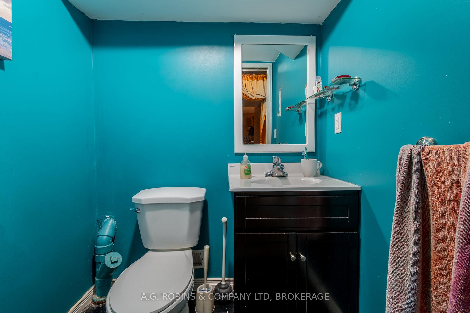 Photo 33 of 92 Diffin Drive, Welland, Prince Charles — HOMEH