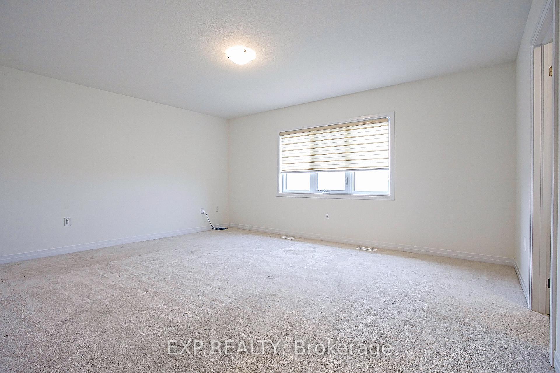 Photo 36 of 123 Port Crescent, Welland, Dain City — HOMEH