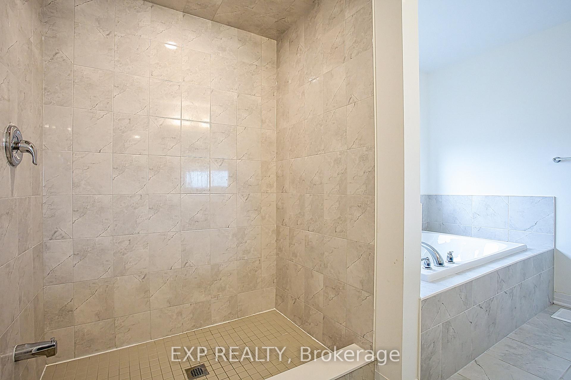 Photo 39 of 123 Port Crescent, Welland, Dain City — HOMEH