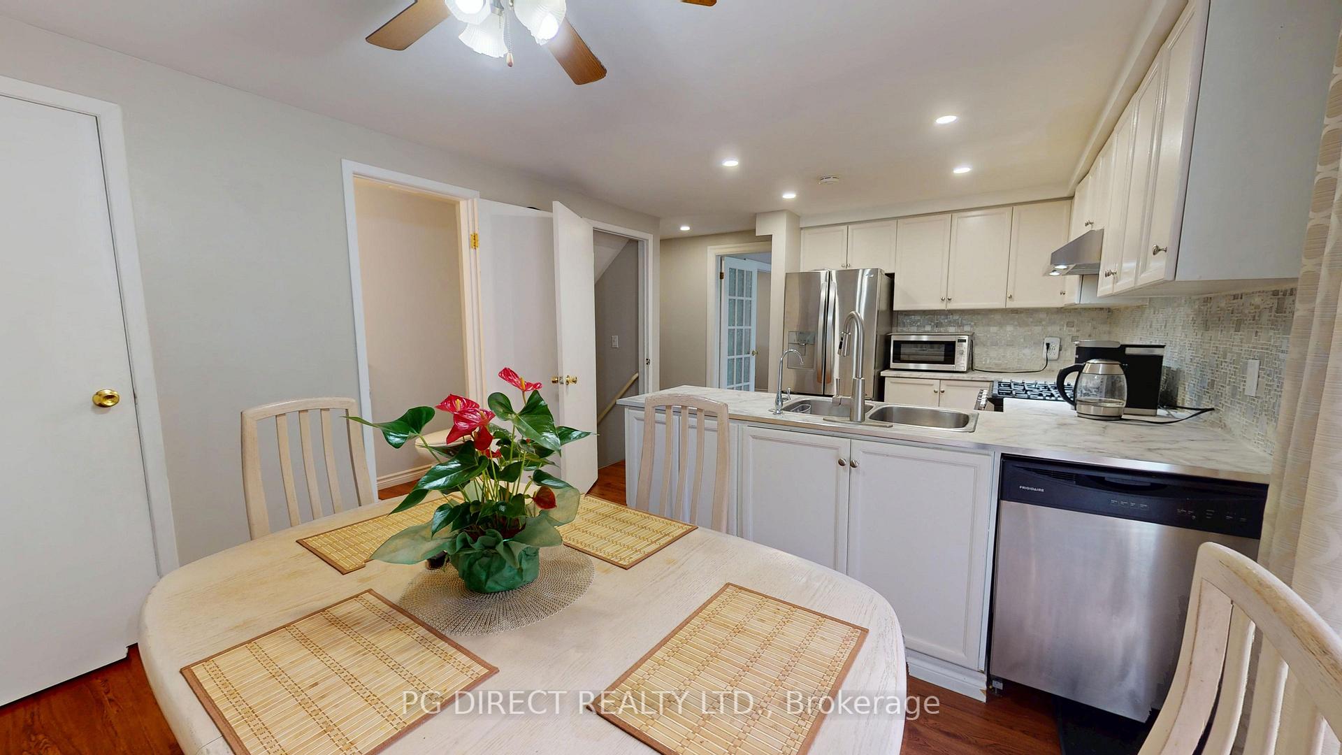 Photo 6 of 300 Conservation Drive, Waterloo — HOMEH