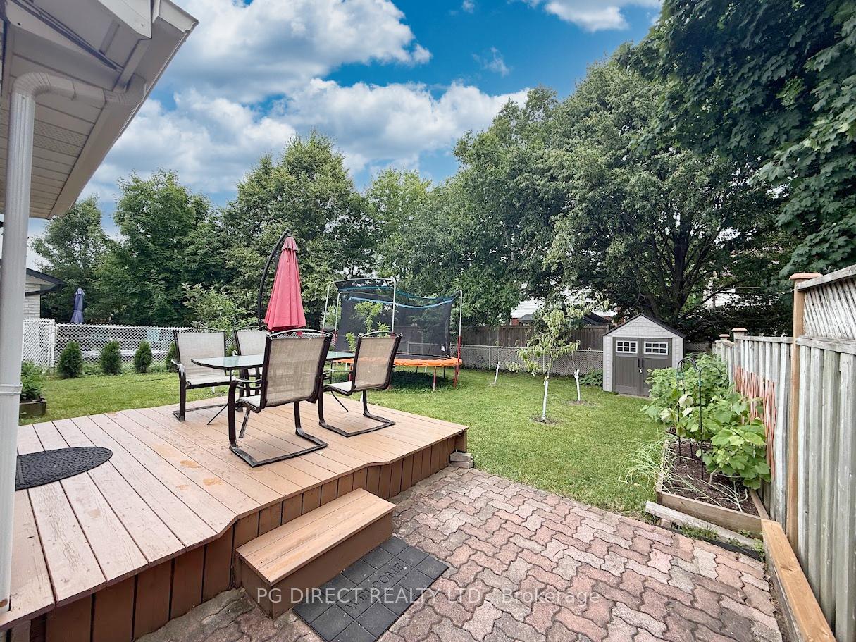 Photo 18 of 300 Conservation Drive, Waterloo — HOMEH