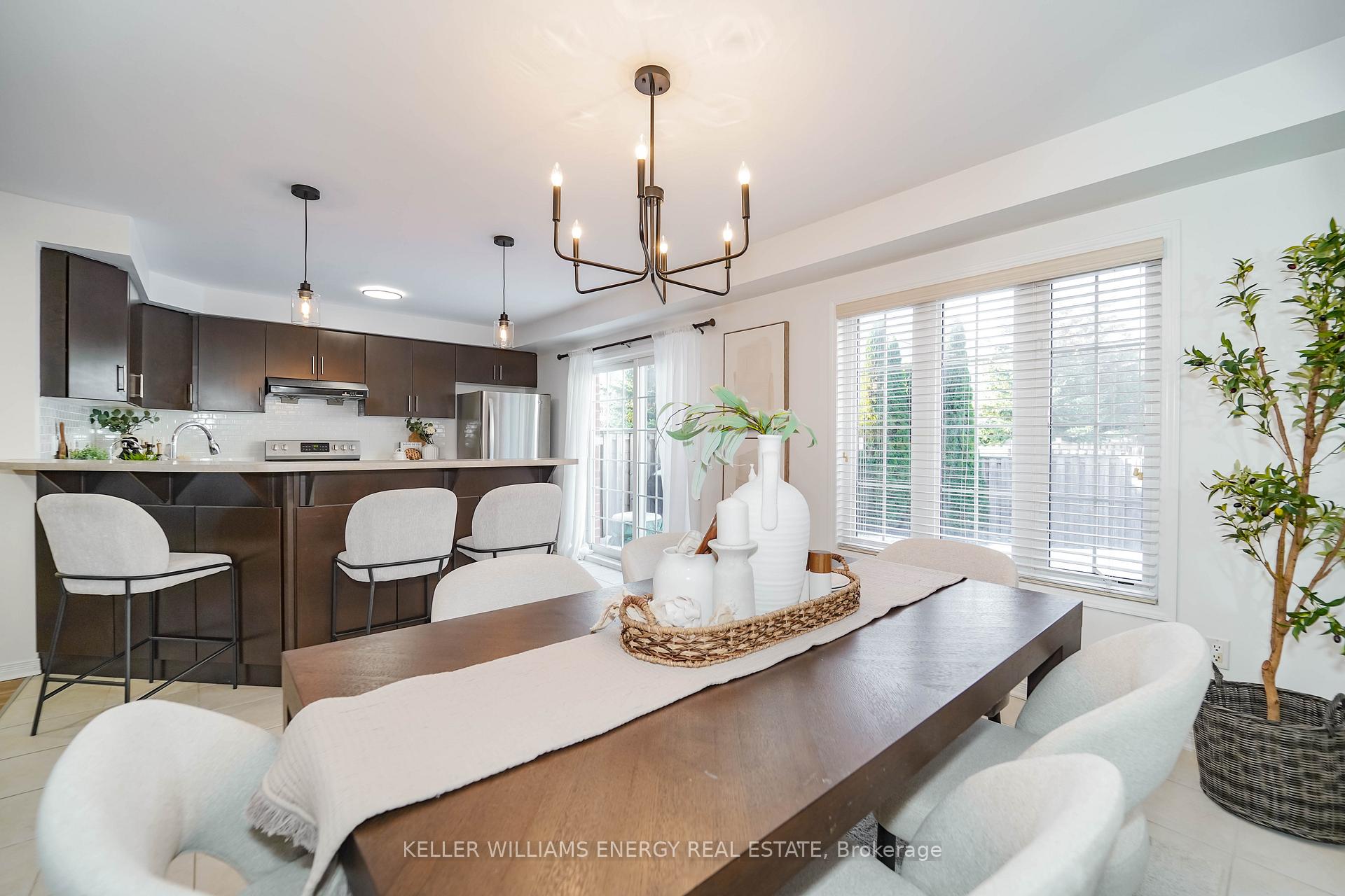 Photo 10 of 38 Elliottglen Drive, Ajax, Northeast Ajax — HOMEH