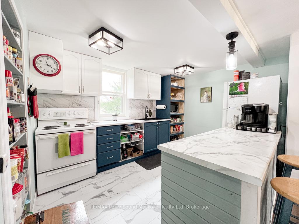 Photo 9 of 21 Macfie Road, Whitestone, Hagerman — HOMEH