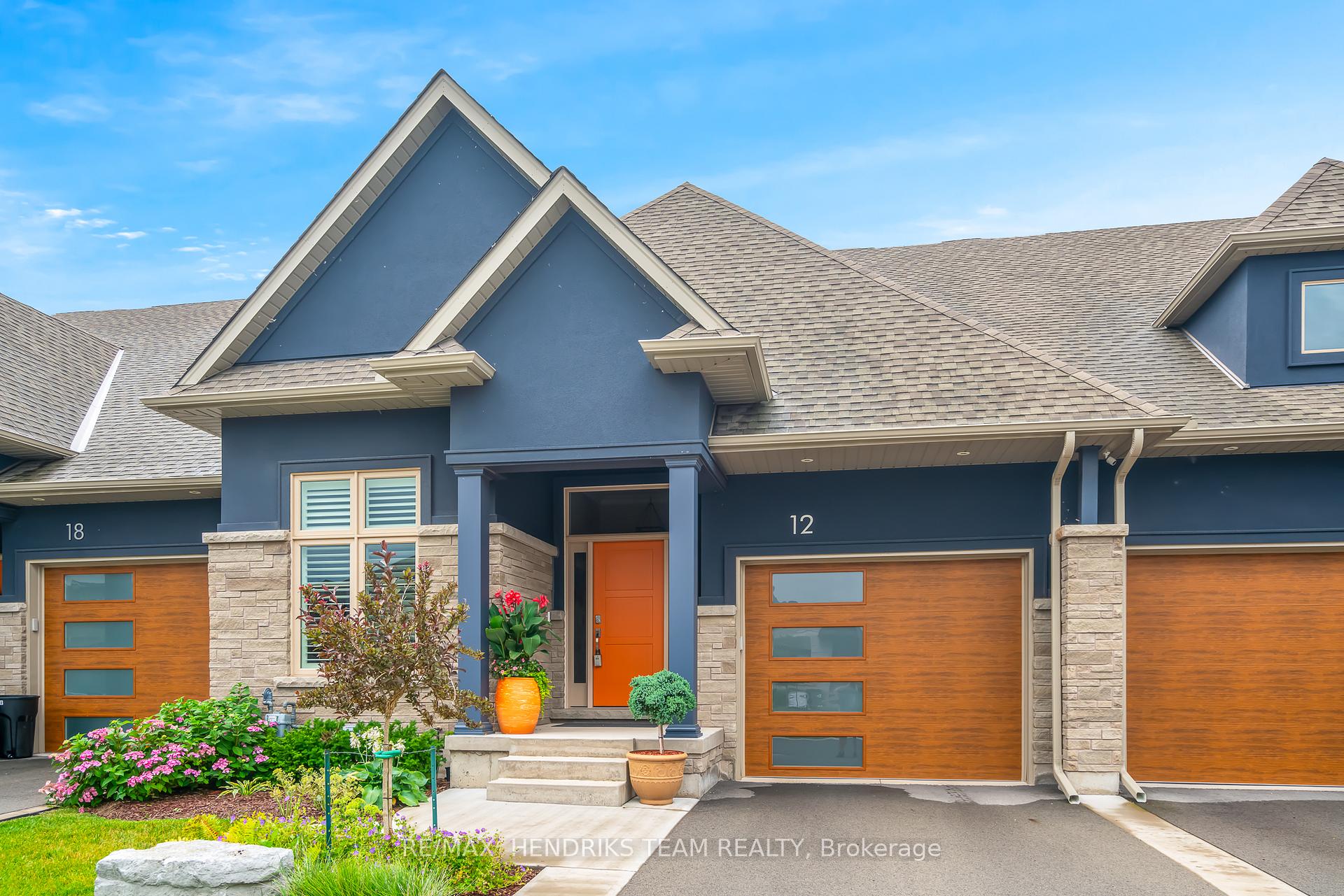 Photo 1 of 12 Carrick Trail, Welland, Hwy 406/Welland — HOMEH