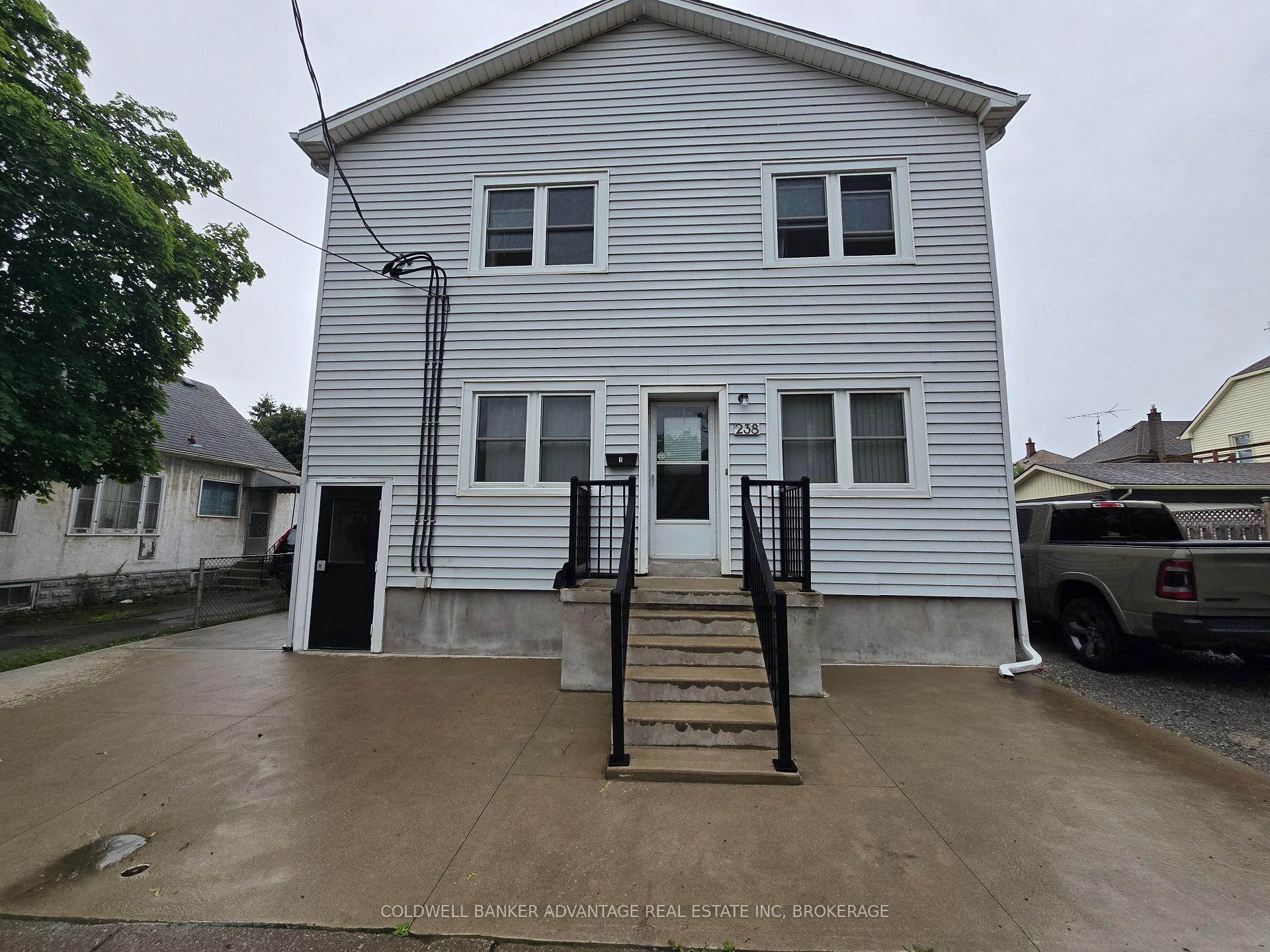 Front of Unit 1, 238 Lincoln Street