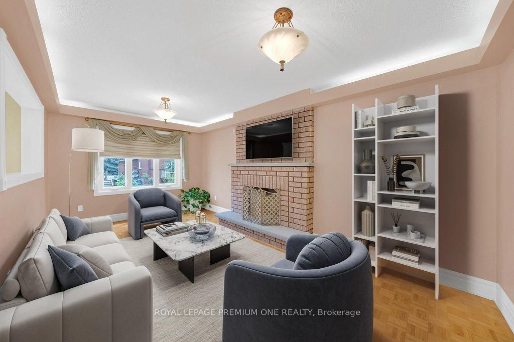Photo 5 of 67 Embassy Drive, Vaughan, East Woodbridge — HOMEH