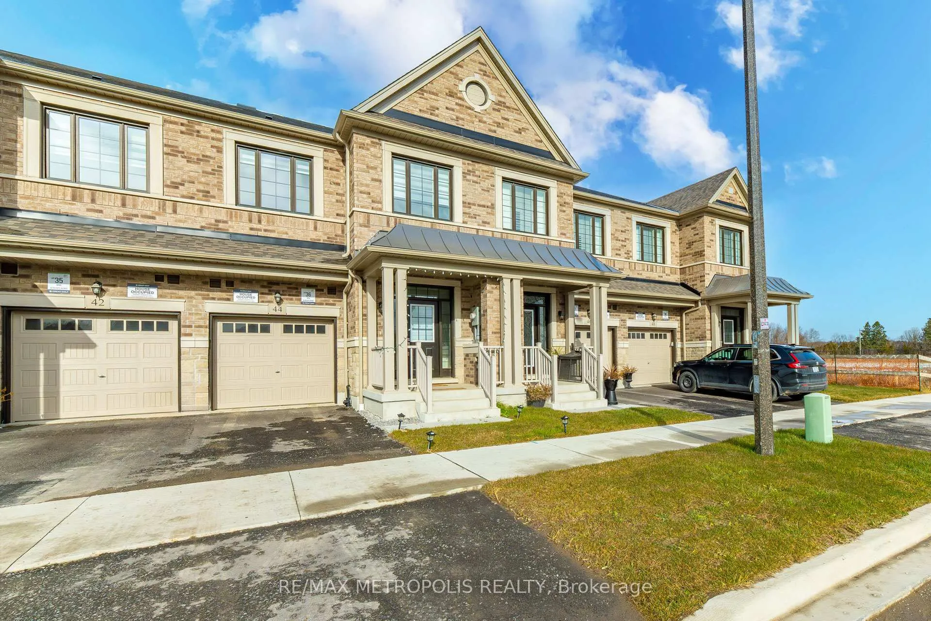 Photo 1 of 44 Reigate Avenue, Whitby, Rural Whitby — HOMEH