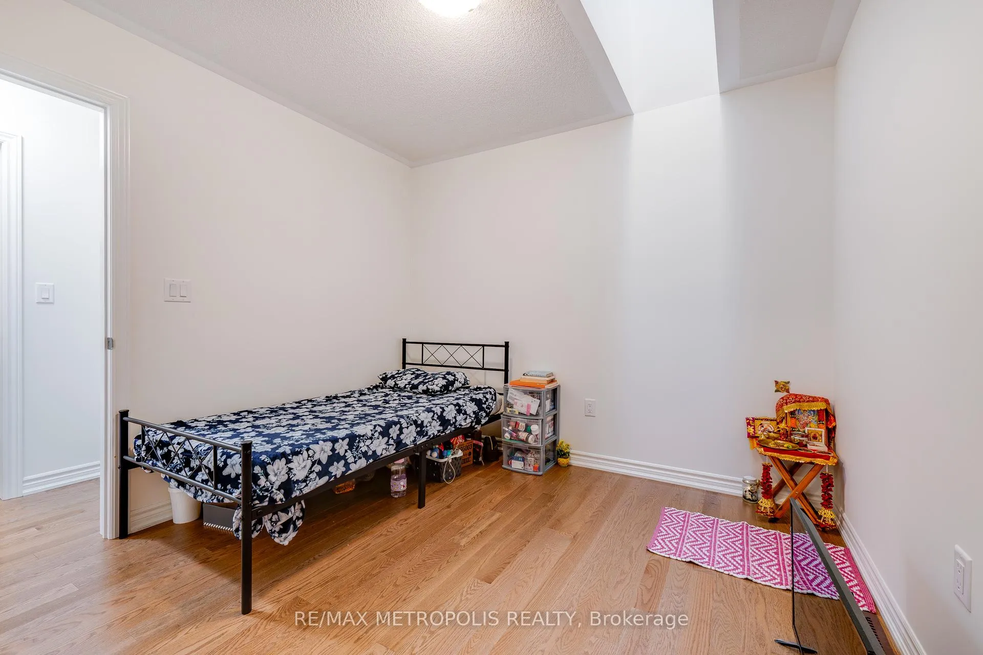 Photo 16 of 44 Reigate Avenue, Whitby, Rural Whitby — HOMEH