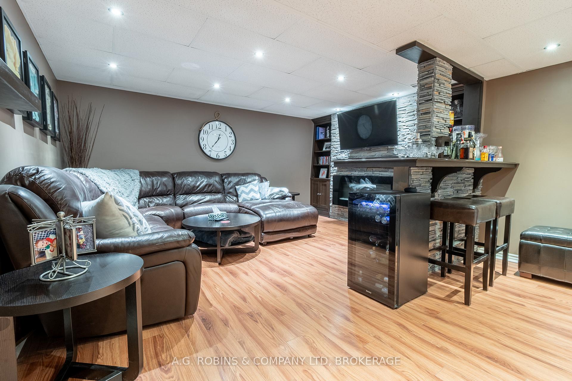 Photo 21 of 17 Marc Court, Welland, Lincoln/Crowland — HOMEH