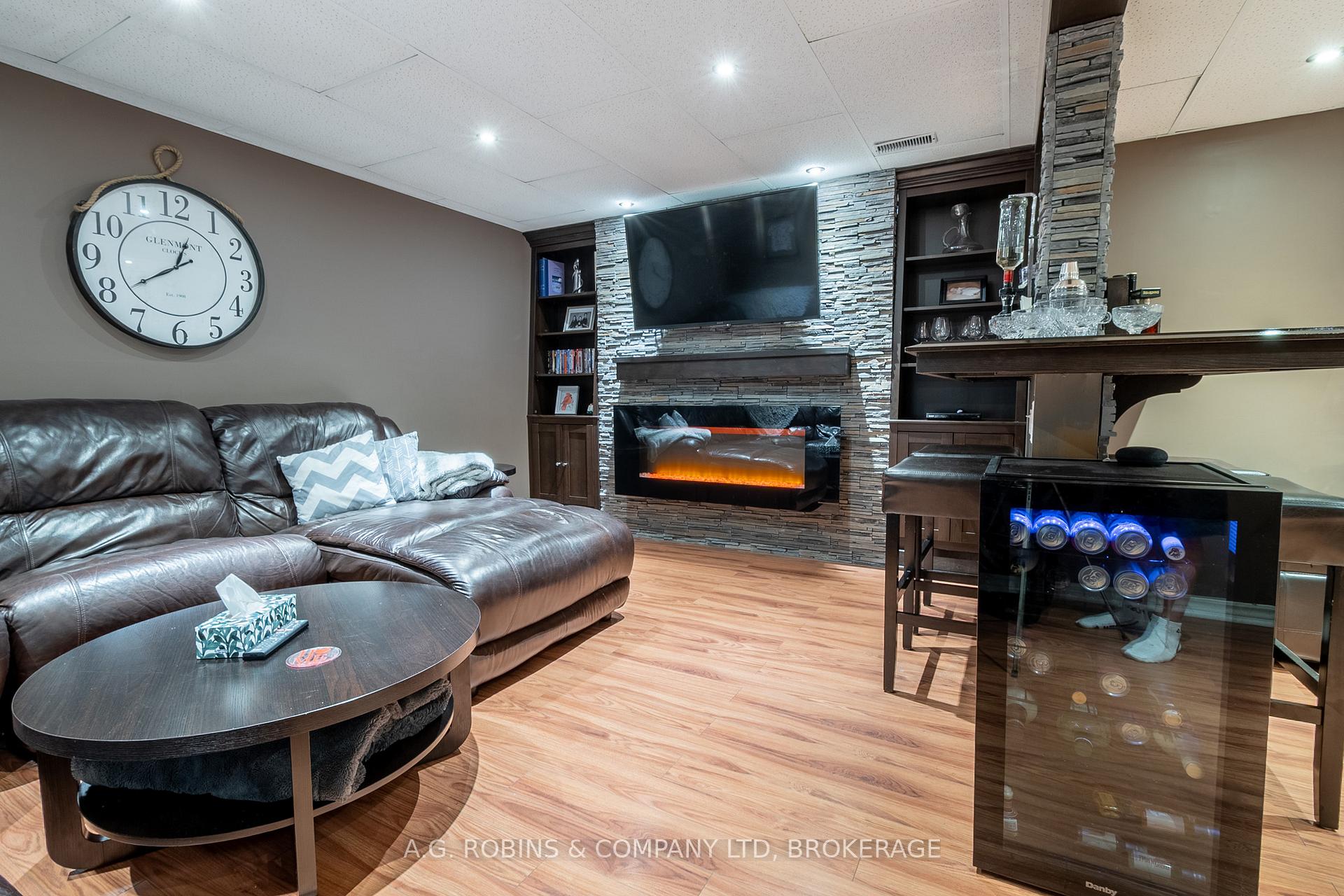 Photo 23 of 17 Marc Court, Welland, Lincoln/Crowland — HOMEH