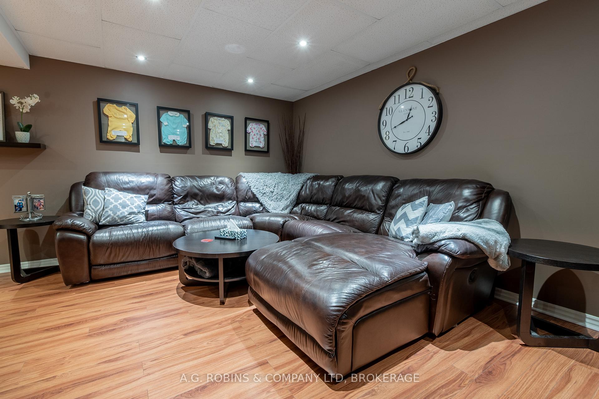 Photo 25 of 17 Marc Court, Welland, Lincoln/Crowland — HOMEH