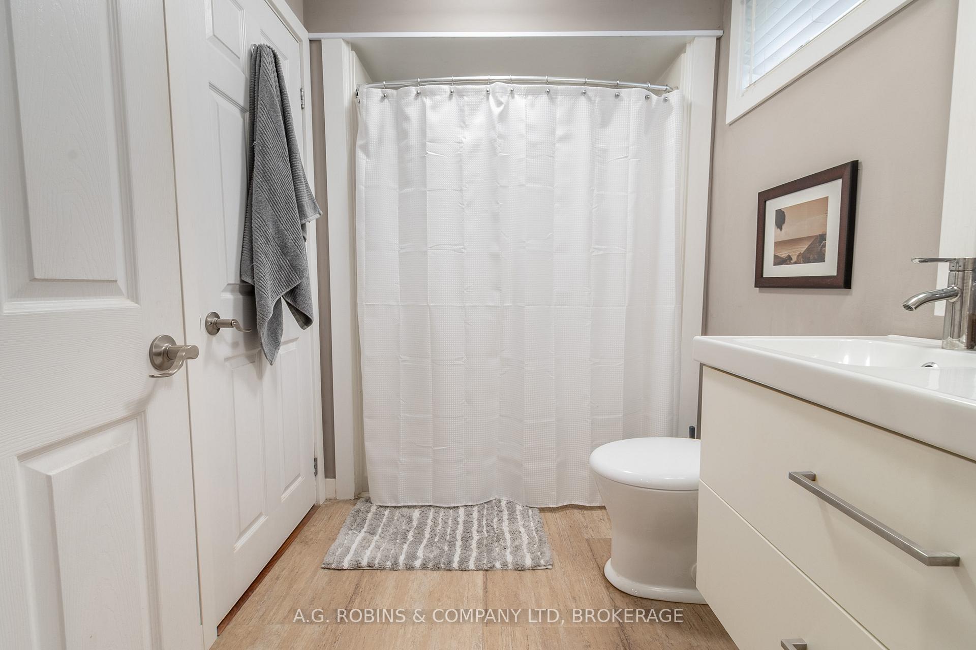 Photo 29 of 17 Marc Court, Welland, Lincoln/Crowland — HOMEH