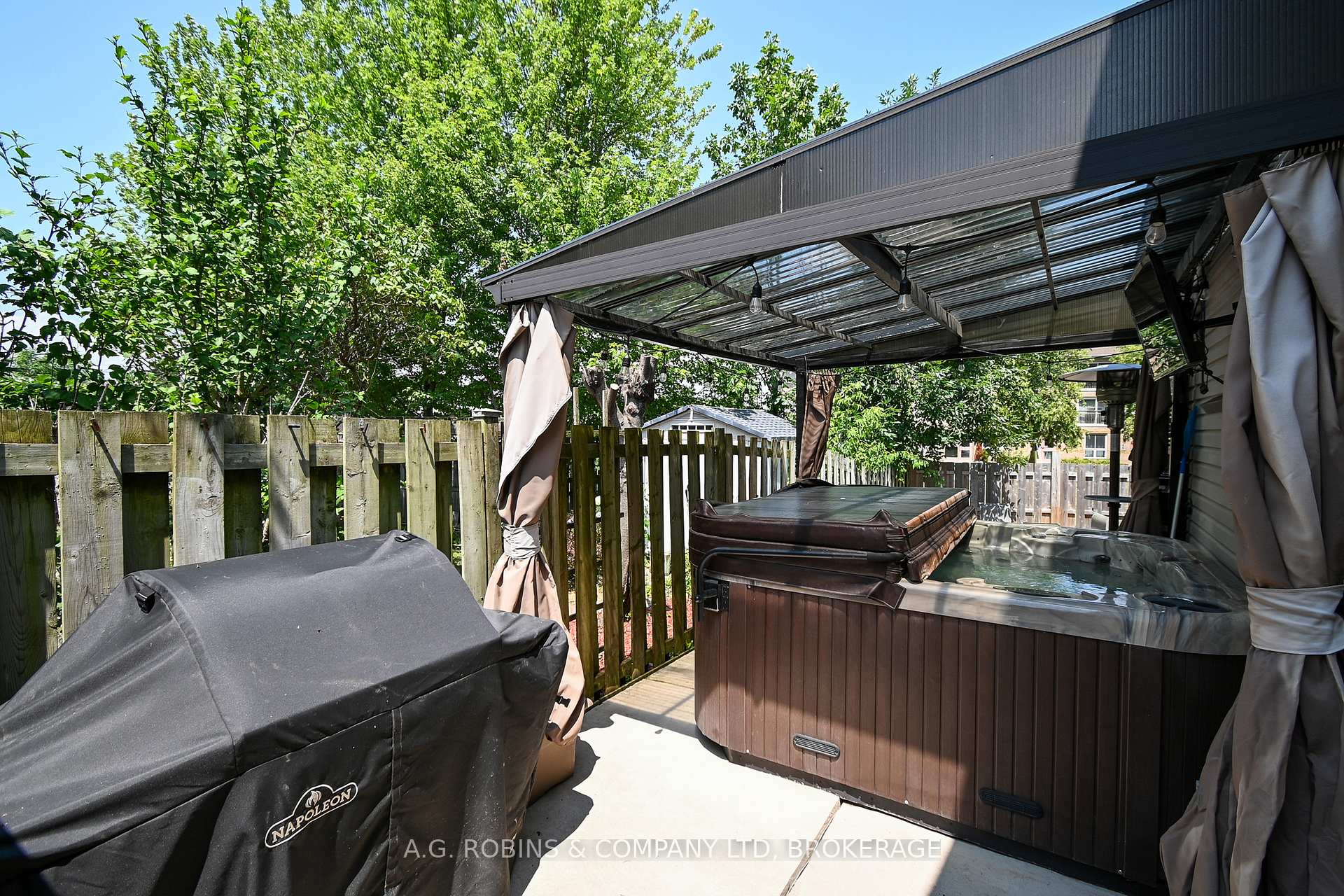 Photo 32 of 17 Marc Court, Welland, Lincoln/Crowland — HOMEH