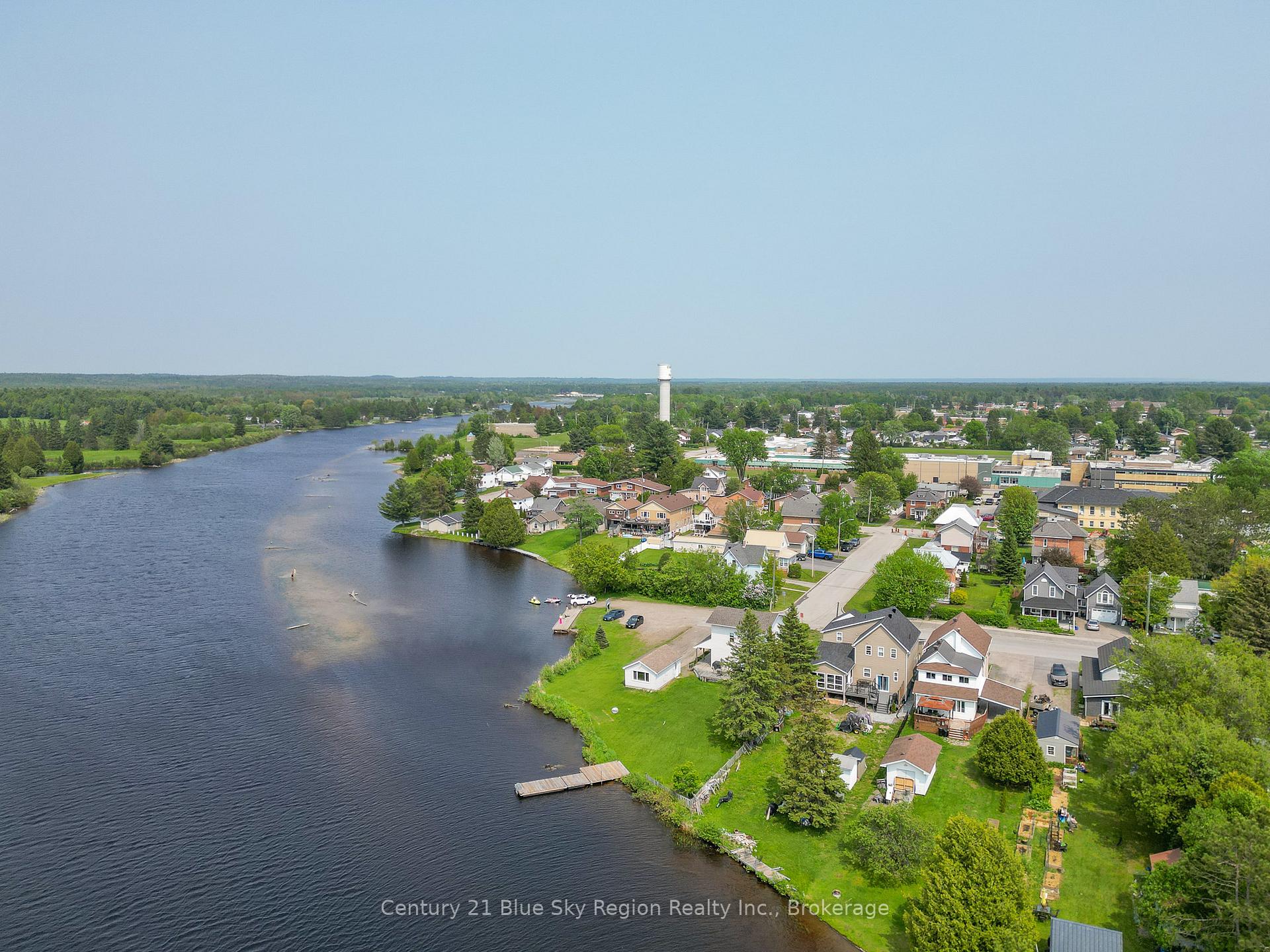 Photo 4 of 87 Holditch Street, West Nipissing, Sturgeon Falls — HOMEH