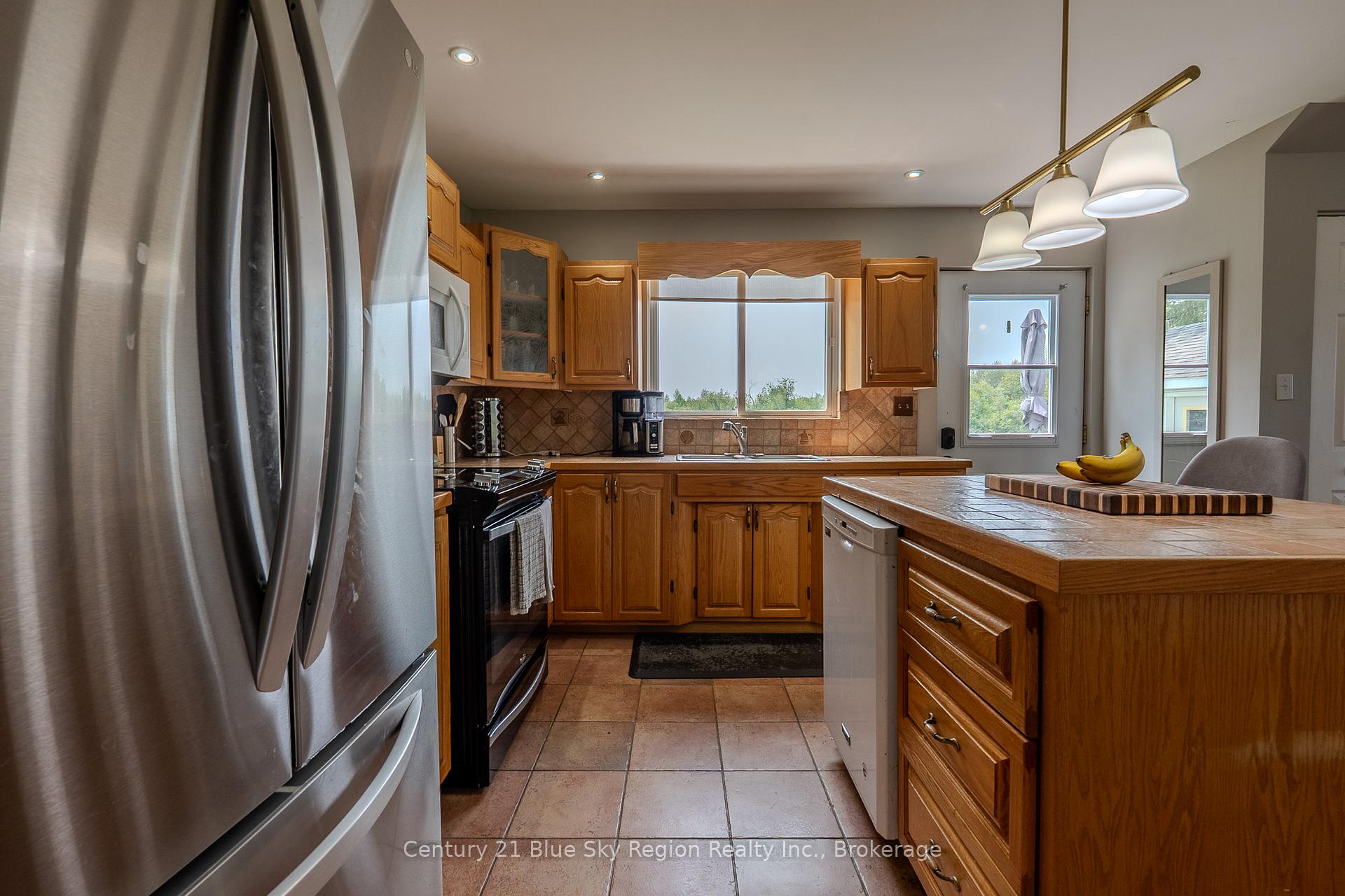 Photo 13 of 87 Holditch Street, West Nipissing, Sturgeon Falls — HOMEH