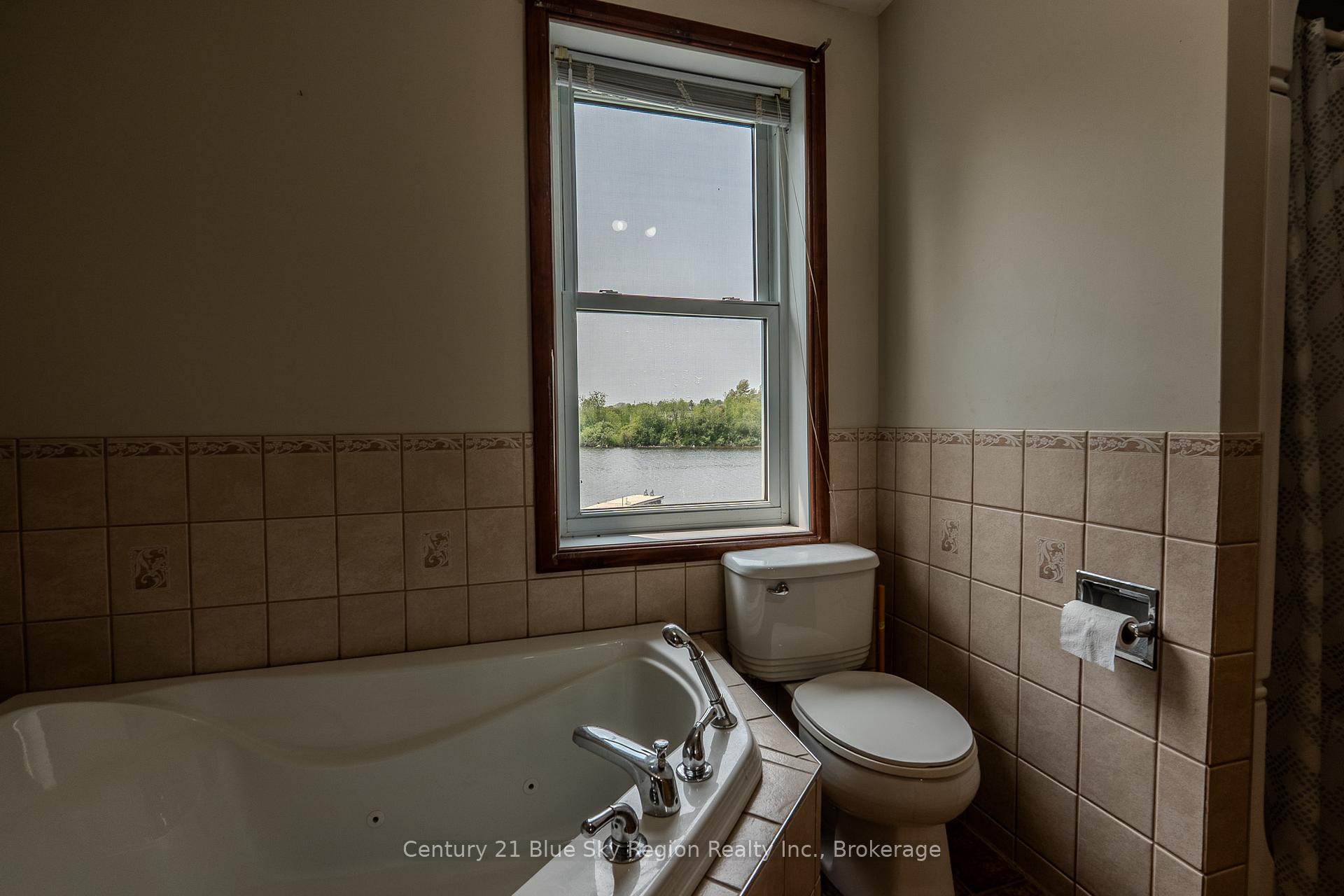 Photo 37 of 87 Holditch Street, West Nipissing, Sturgeon Falls — HOMEH