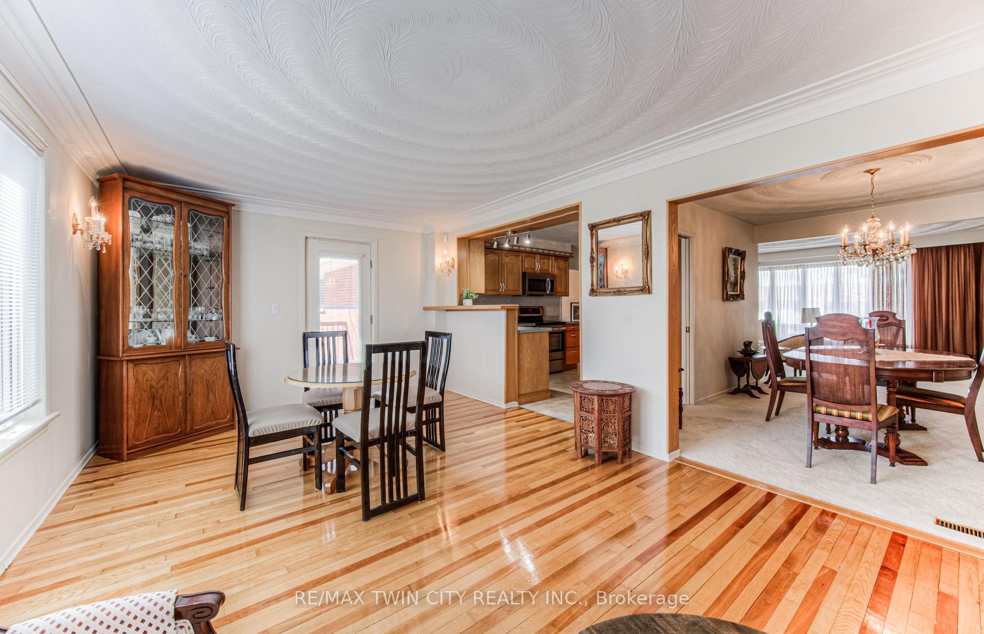 Photo 12 of 84 Ridgeview Crescent, Waterloo — HOMEH