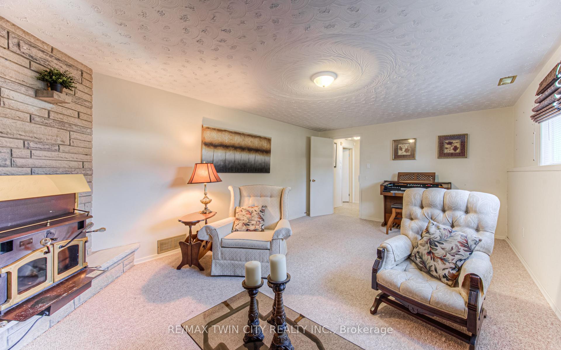 Photo 34 of 84 Ridgeview Crescent, Waterloo — HOMEH