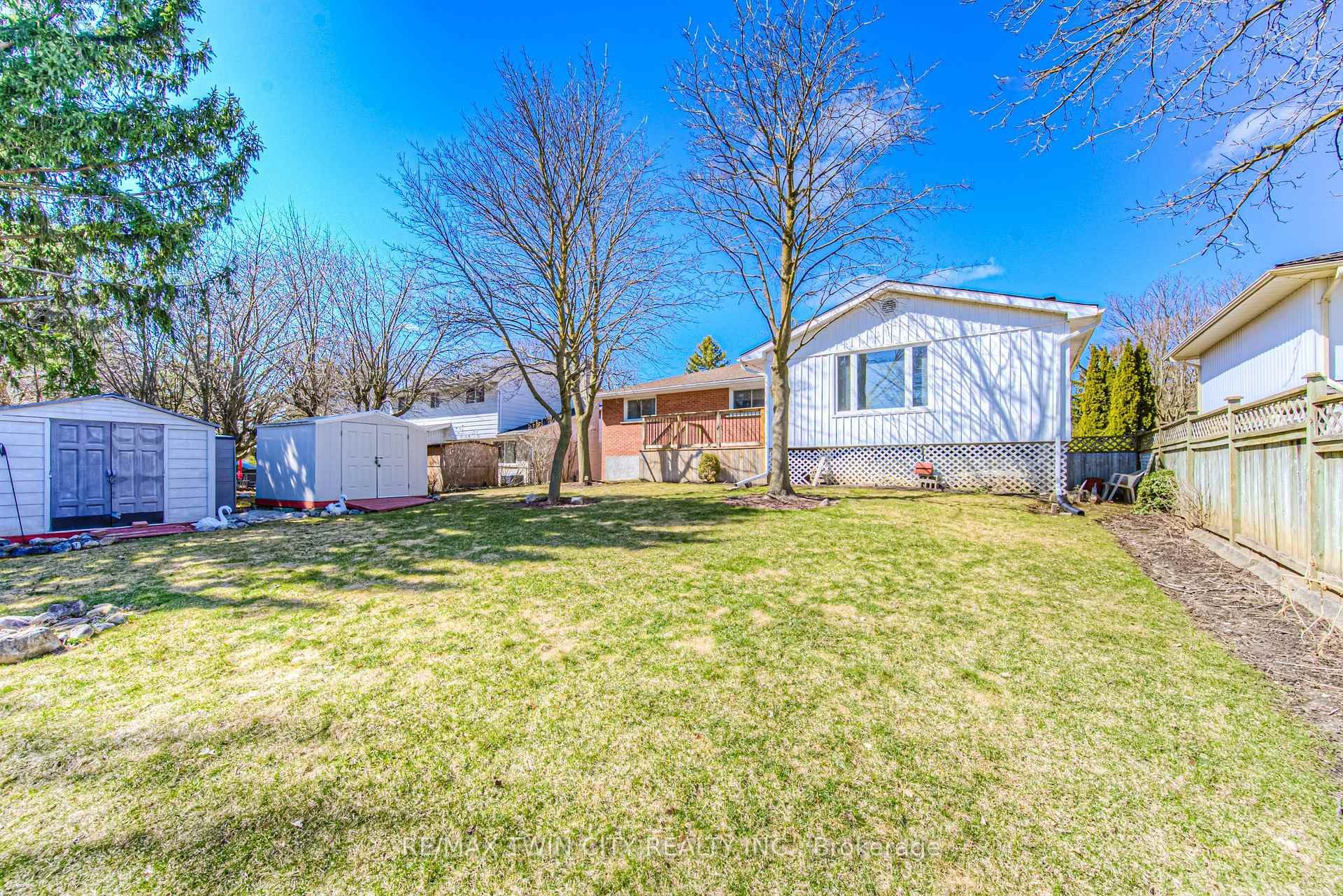Photo 46 of 84 Ridgeview Crescent, Waterloo — HOMEH