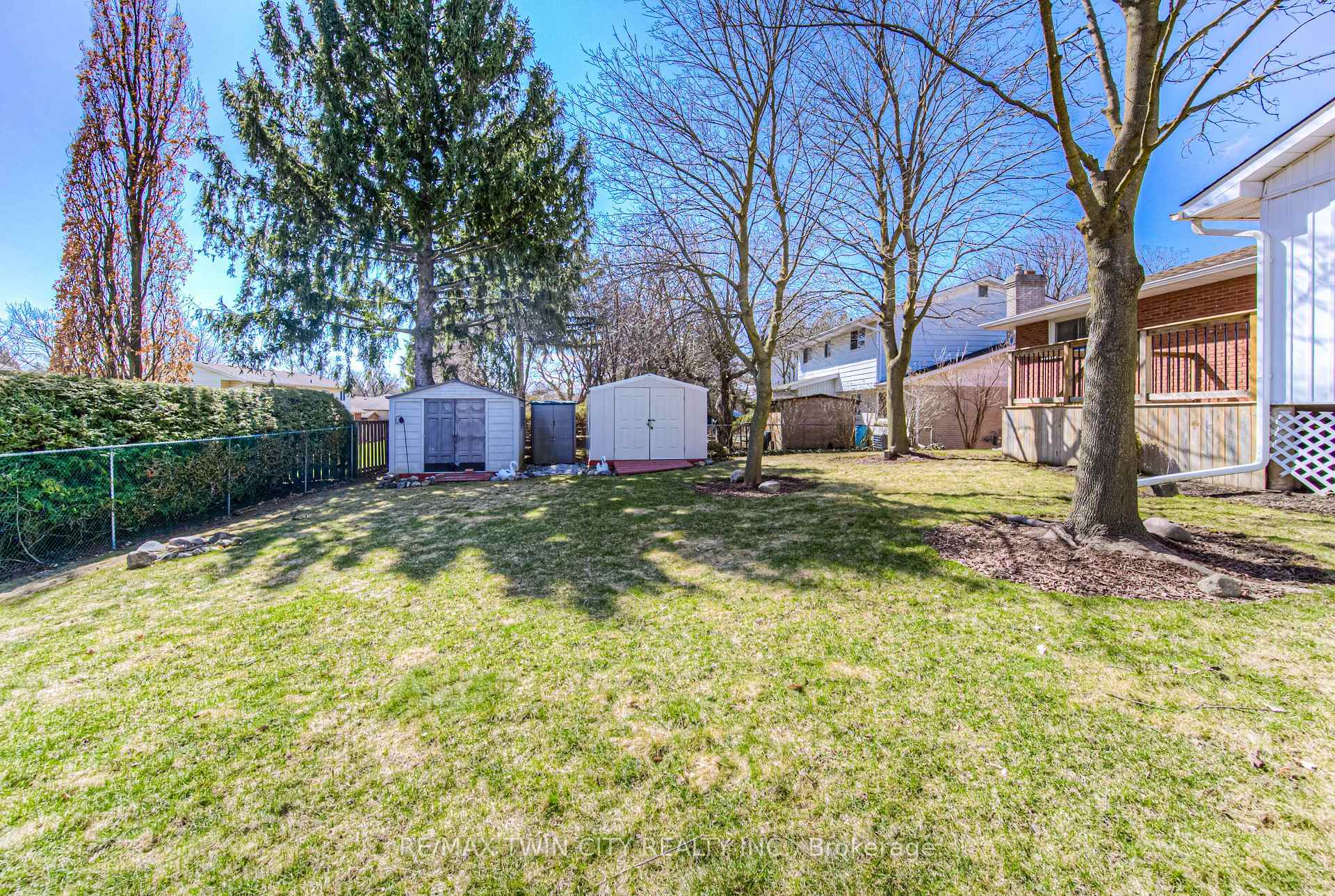 Photo 48 of 84 Ridgeview Crescent, Waterloo — HOMEH