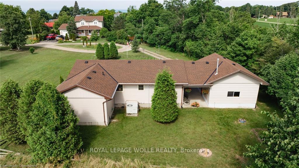 Photo 4 of 73034 Claudette Drive, Bluewater, Bayfield — HOMEH