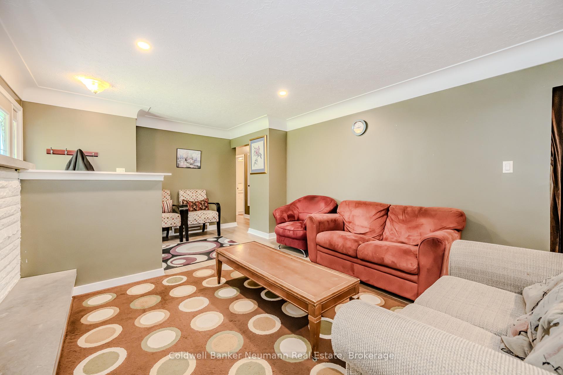 Photo 7 of 31 Sharon Avenue, Welland, Prince Charles — HOMEH
