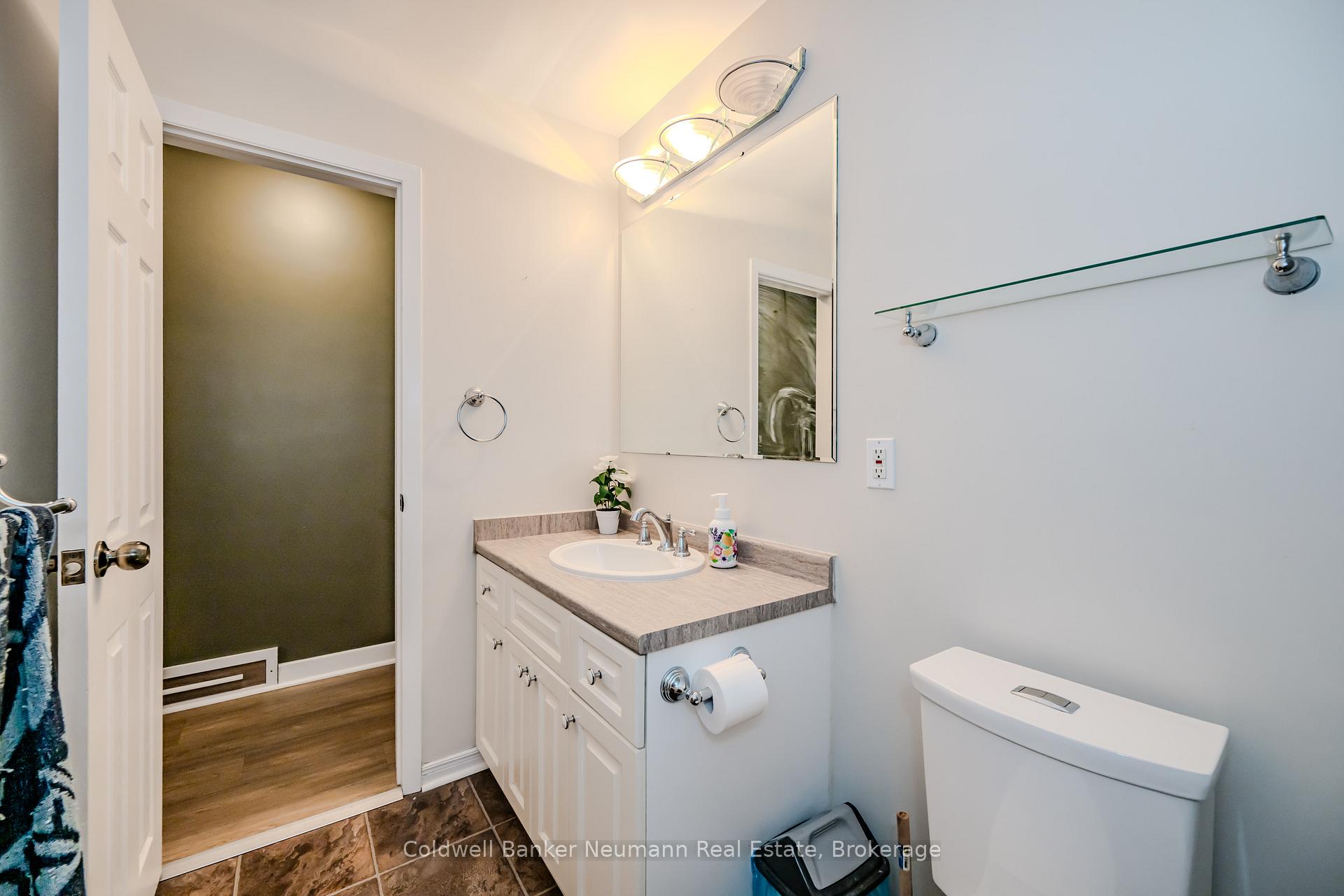Photo 25 of 31 Sharon Avenue, Welland, Prince Charles — HOMEH