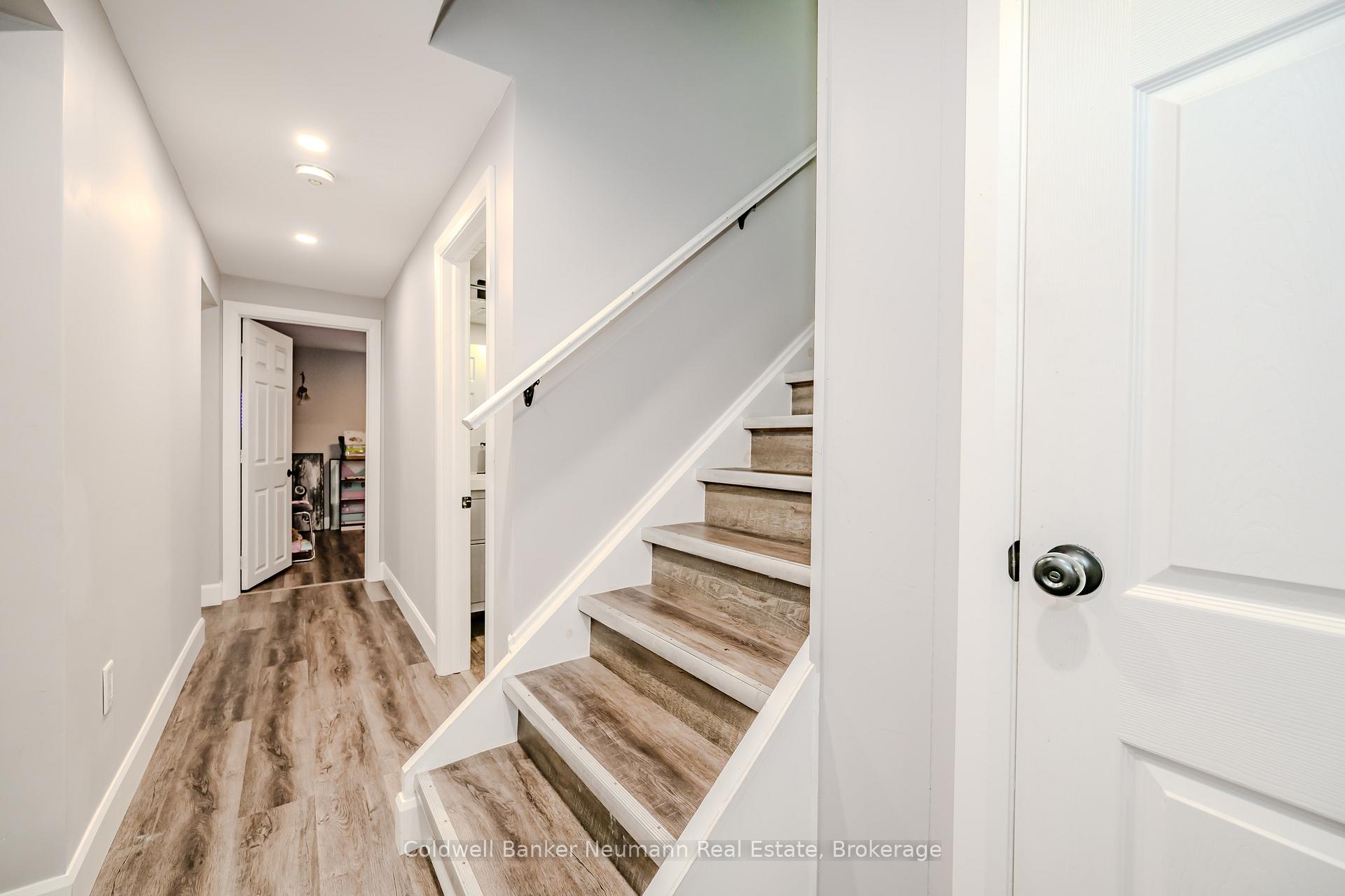 Photo 26 of 31 Sharon Avenue, Welland, Prince Charles — HOMEH