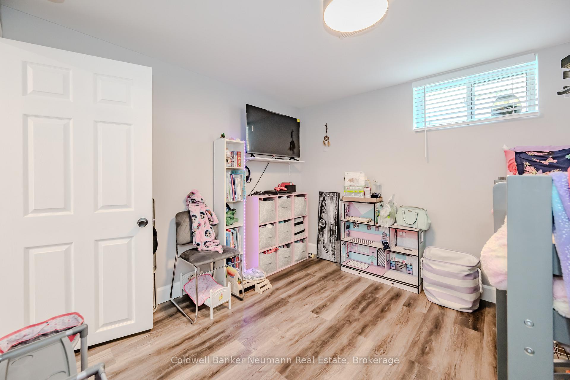 Photo 28 of 31 Sharon Avenue, Welland, Prince Charles — HOMEH