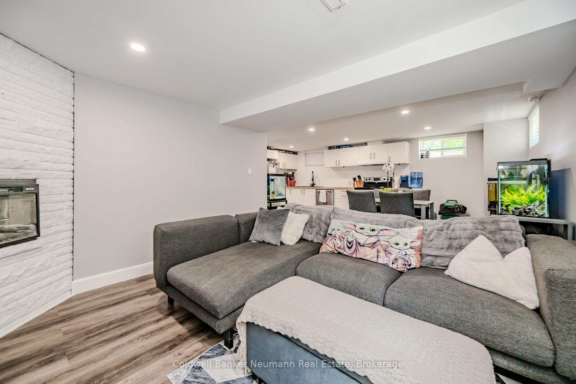 Photo 35 of 31 Sharon Avenue, Welland, Prince Charles — HOMEH