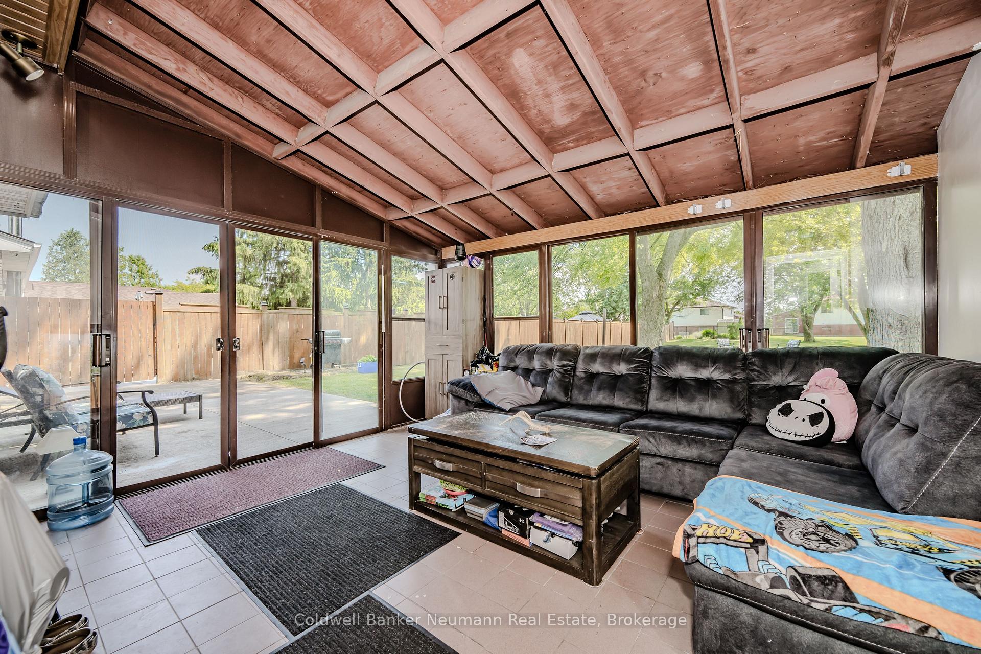 Photo 41 of 31 Sharon Avenue, Welland, Prince Charles — HOMEH