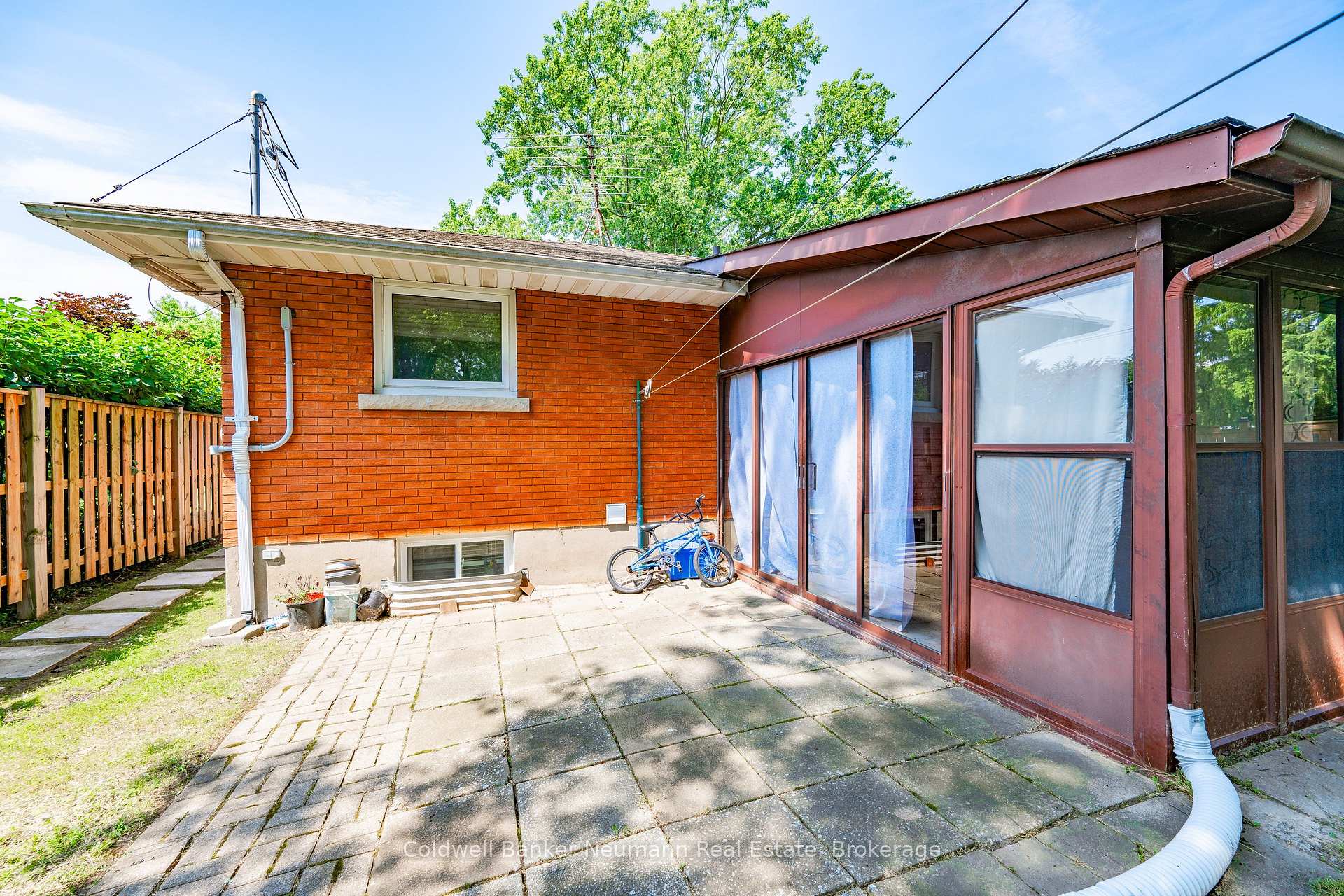 Photo 42 of 31 Sharon Avenue, Welland, Prince Charles — HOMEH