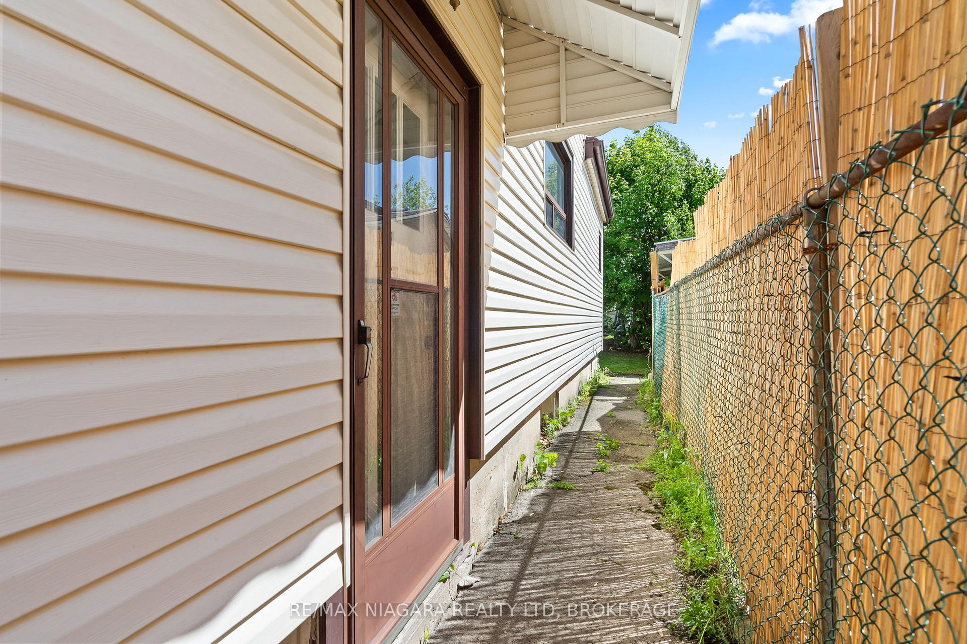 Photo 27 of 59 Asher Street, Welland, Welland Downtown — HOMEH