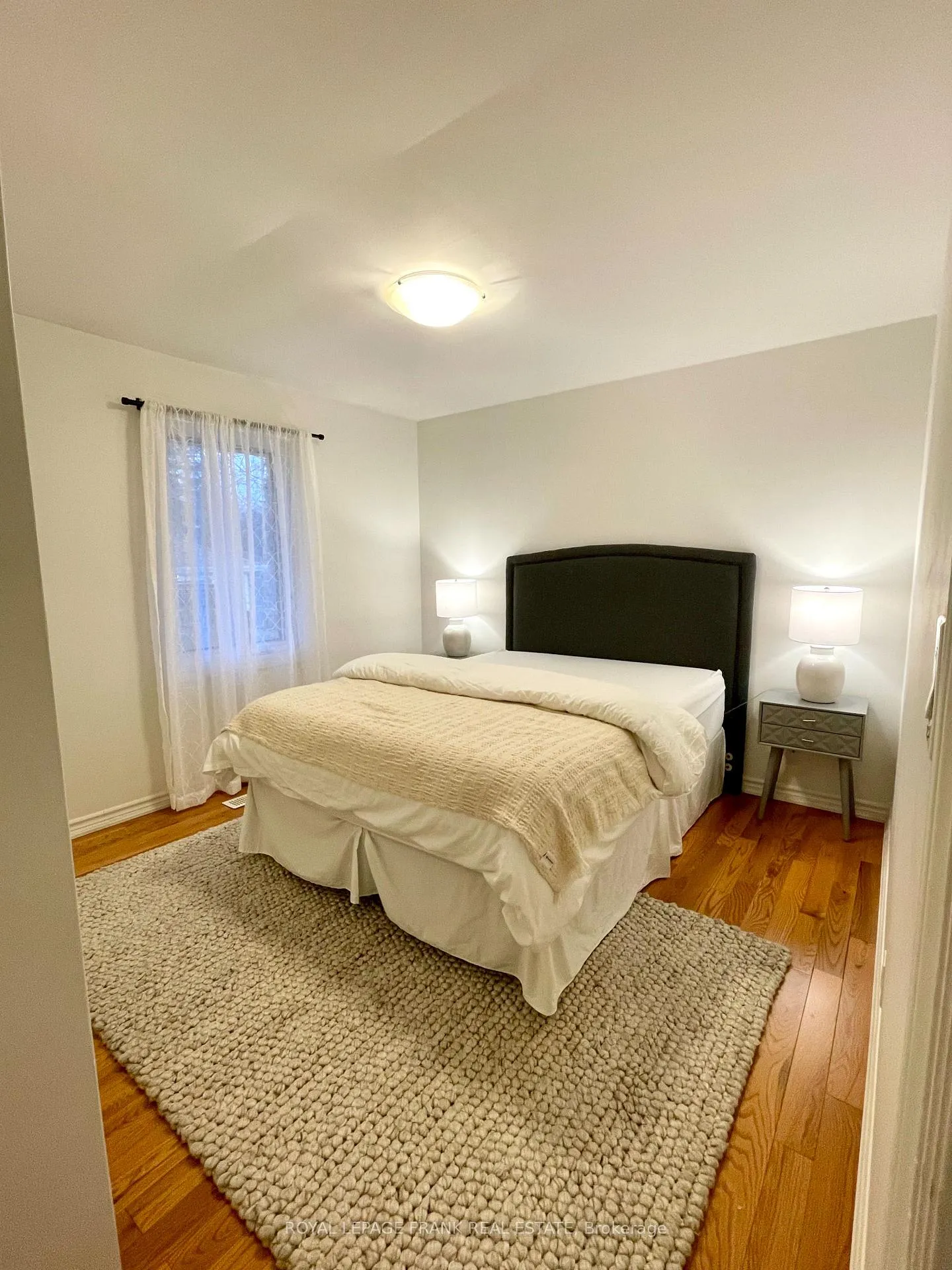 Photo 5 of 1707 Dufferin Street, Whitby, Port Whitby — HOMEH