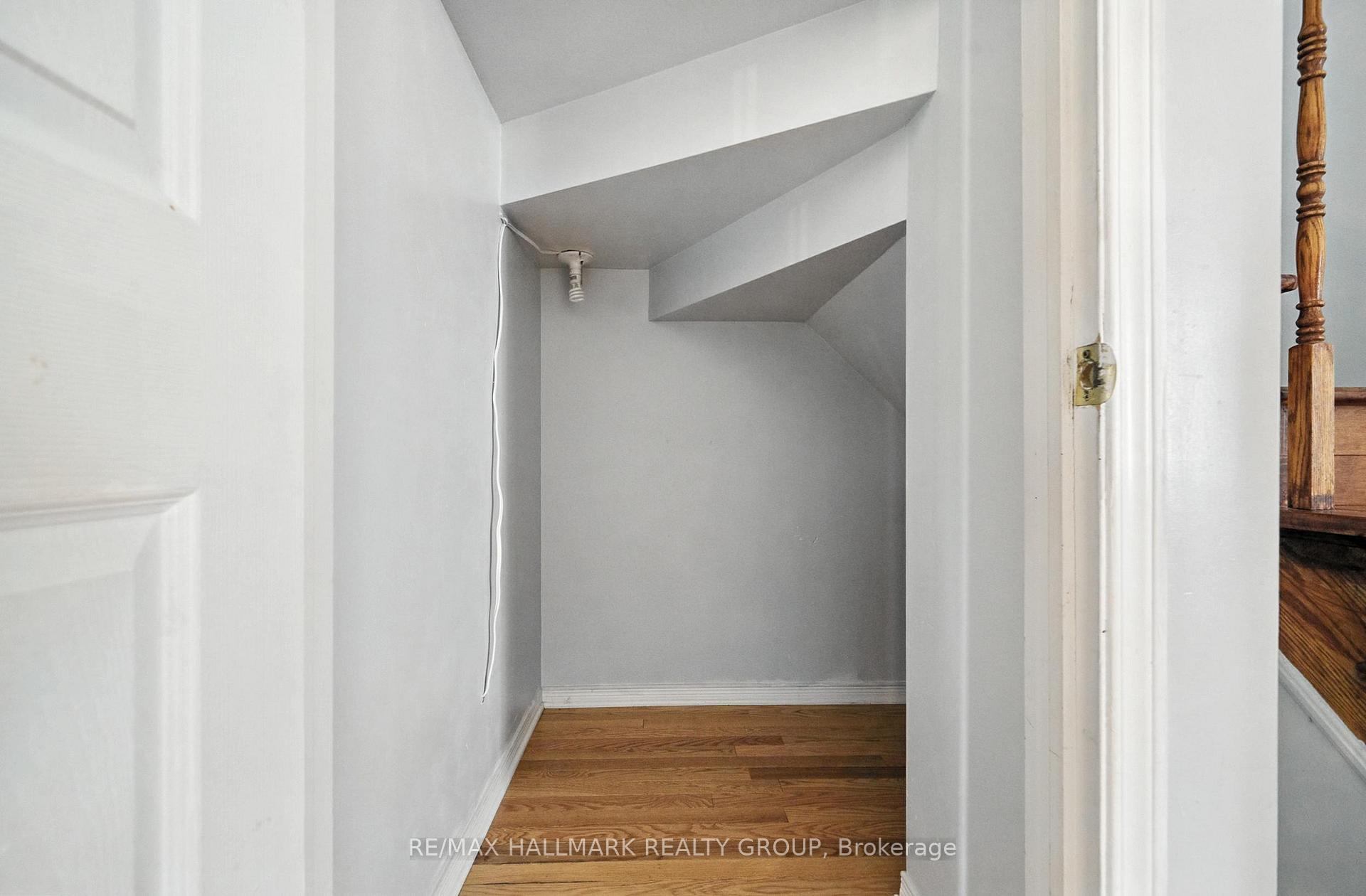 Photo 18 of 931 Goose River Avenue, Ottawa, Riverside South/Gloucester Glen — HOMEH