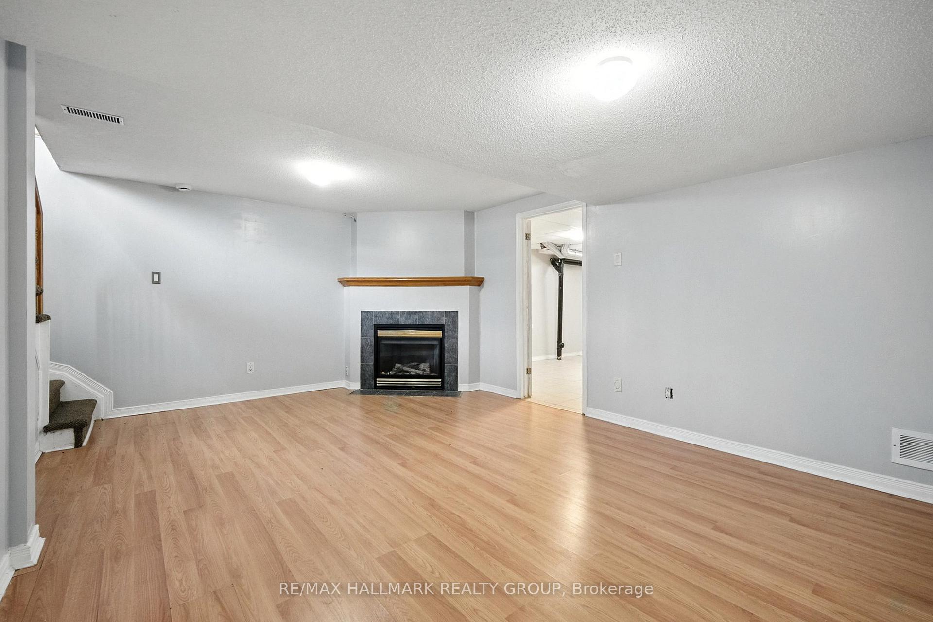 Photo 32 of 931 Goose River Avenue, Ottawa, Riverside South/Gloucester Glen — HOMEH