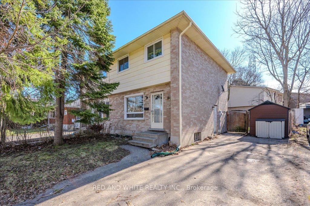 Photo 2 of Unit B, 237 Cedarbrae Avenue, Waterloo — HOMEH