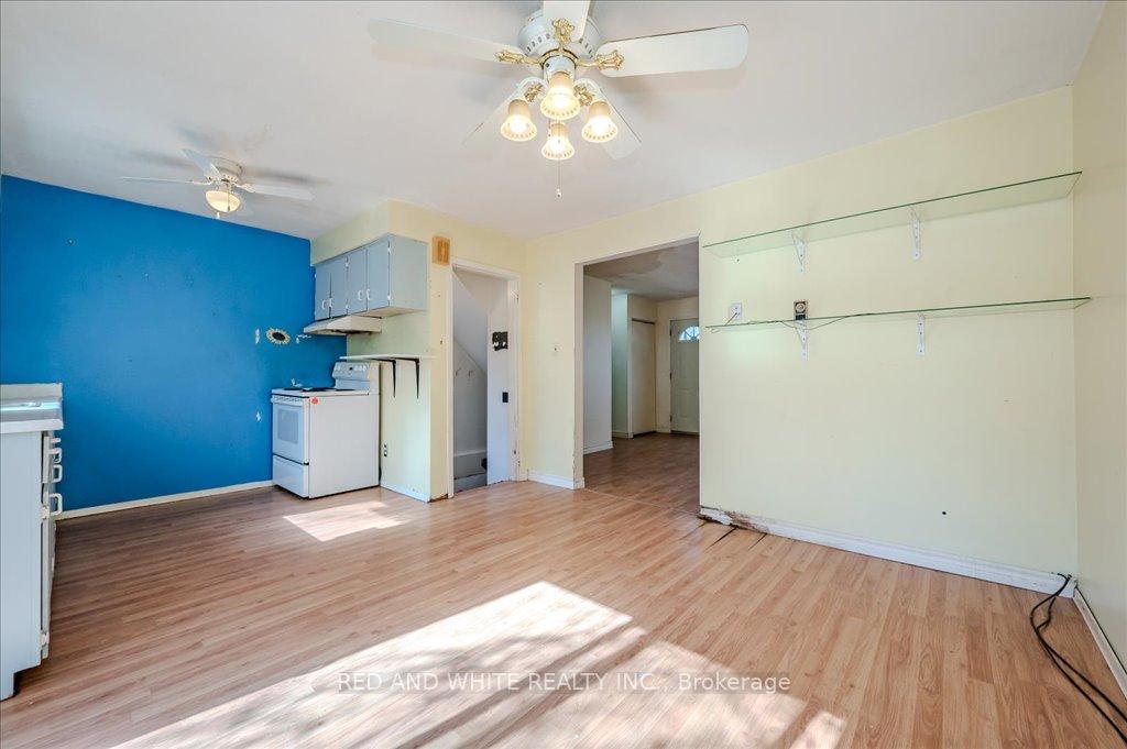 Photo 12 of Unit B, 237 Cedarbrae Avenue, Waterloo — HOMEH