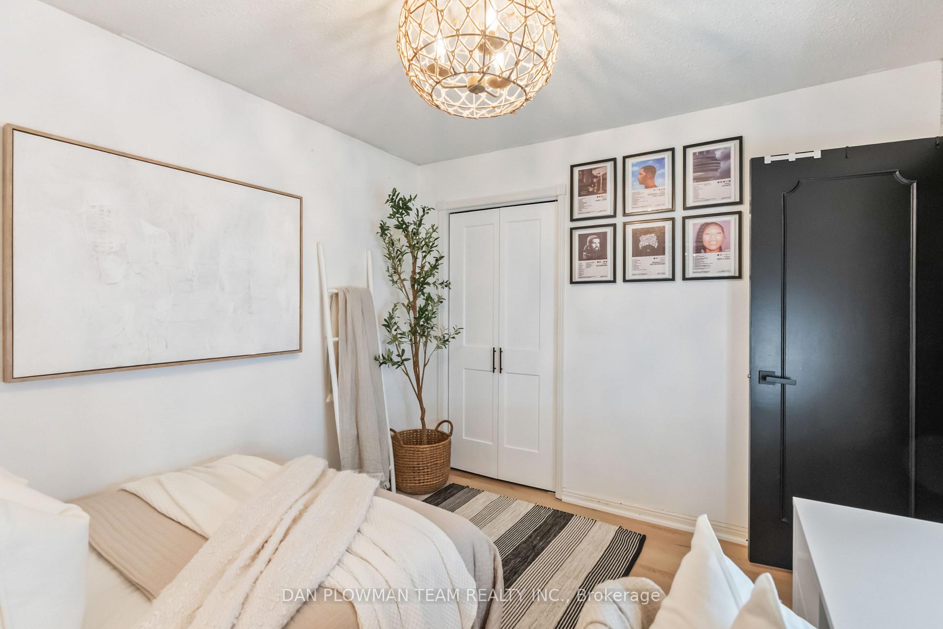 Photo 28 of 21 Woodlawn Court, Whitby, Blue Grass Meadows — HOMEH