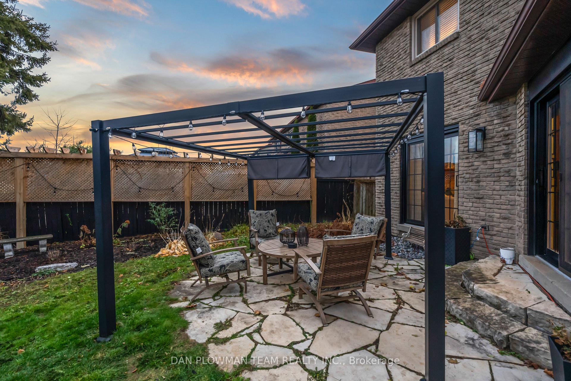 Photo 47 of 21 Woodlawn Court, Whitby, Blue Grass Meadows — HOMEH